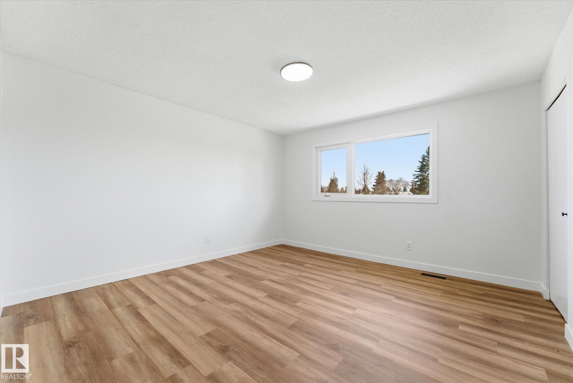 Photo 21 at 4224 110 Street NW, Rideau Park, Edmonton