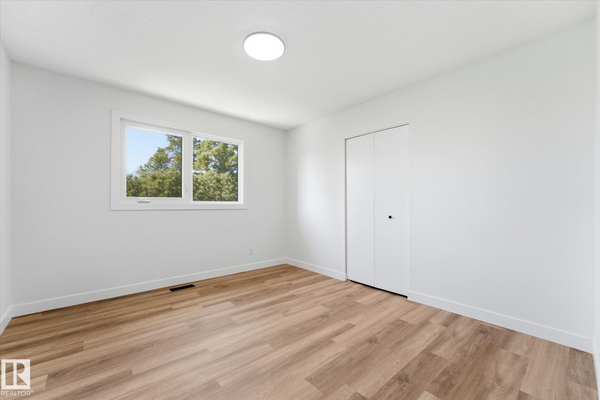 Photo 27 at 4224 110 Street NW, Rideau Park, Edmonton