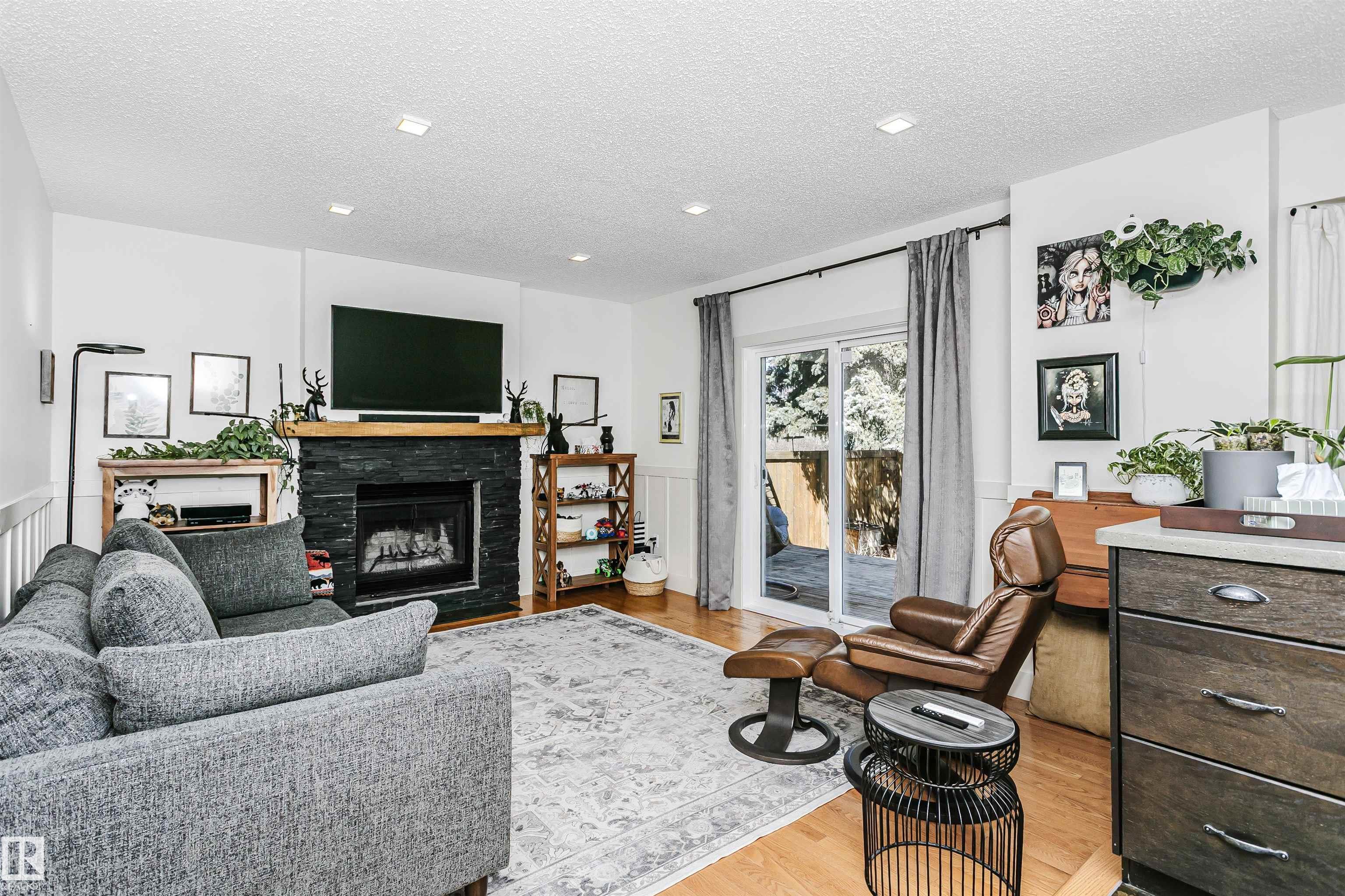 Photo 10 at 17820 57 Avenue NW, Dechene, Edmonton