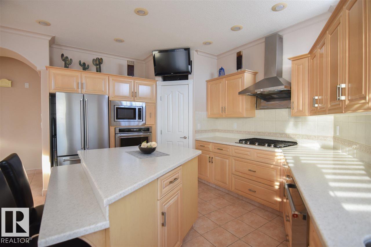 https://zimg.paragon.ice.com/ParagonImages/Property/PM/RAE/225397913/10/0/0/caebc4c6a157841a03ccb32ae823ca45/1/43c0ec6194e85300ffb3482336860e1b/225397913-8AA5A21F-63C1-4561-B2C4-CA5F7A13E896.JPG