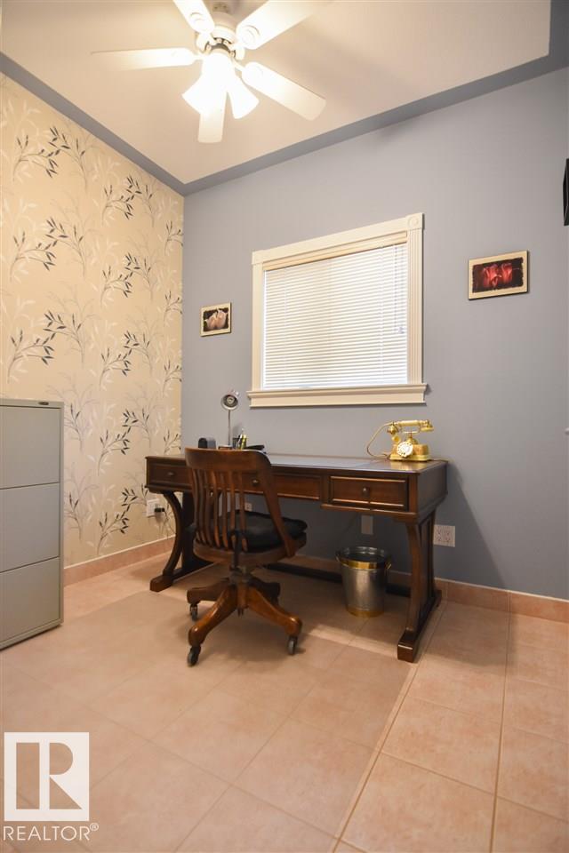 https://zimg.paragon.ice.com/ParagonImages/Property/PM/RAE/225397913/11/0/0/d42296370ecc70cdee17c5df28e1af29/1/43c0ec6194e85300ffb3482336860e1b/225397913-F9713B6B-F655-45FB-BFA0-D0474472871C.JPG