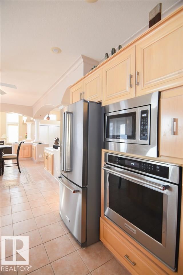 https://zimg.paragon.ice.com/ParagonImages/Property/PM/RAE/225397913/9/0/0/d5adce7662756a477f4a24e1289b42b0/1/43c0ec6194e85300ffb3482336860e1b/225397913-E30ABDFF-523B-455B-B131-89C4F77A2285.JPG