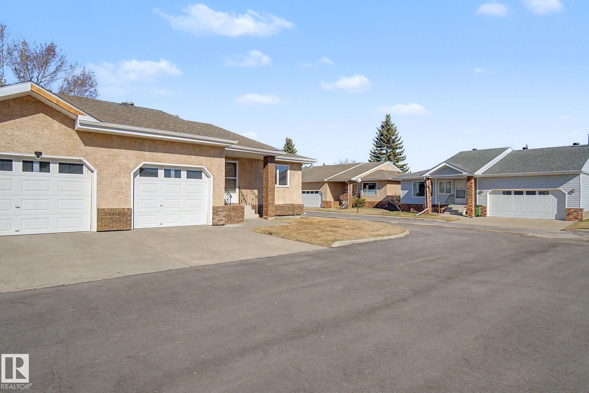 17434 Callingwood Road NW, Callingwood South, Edmonton
