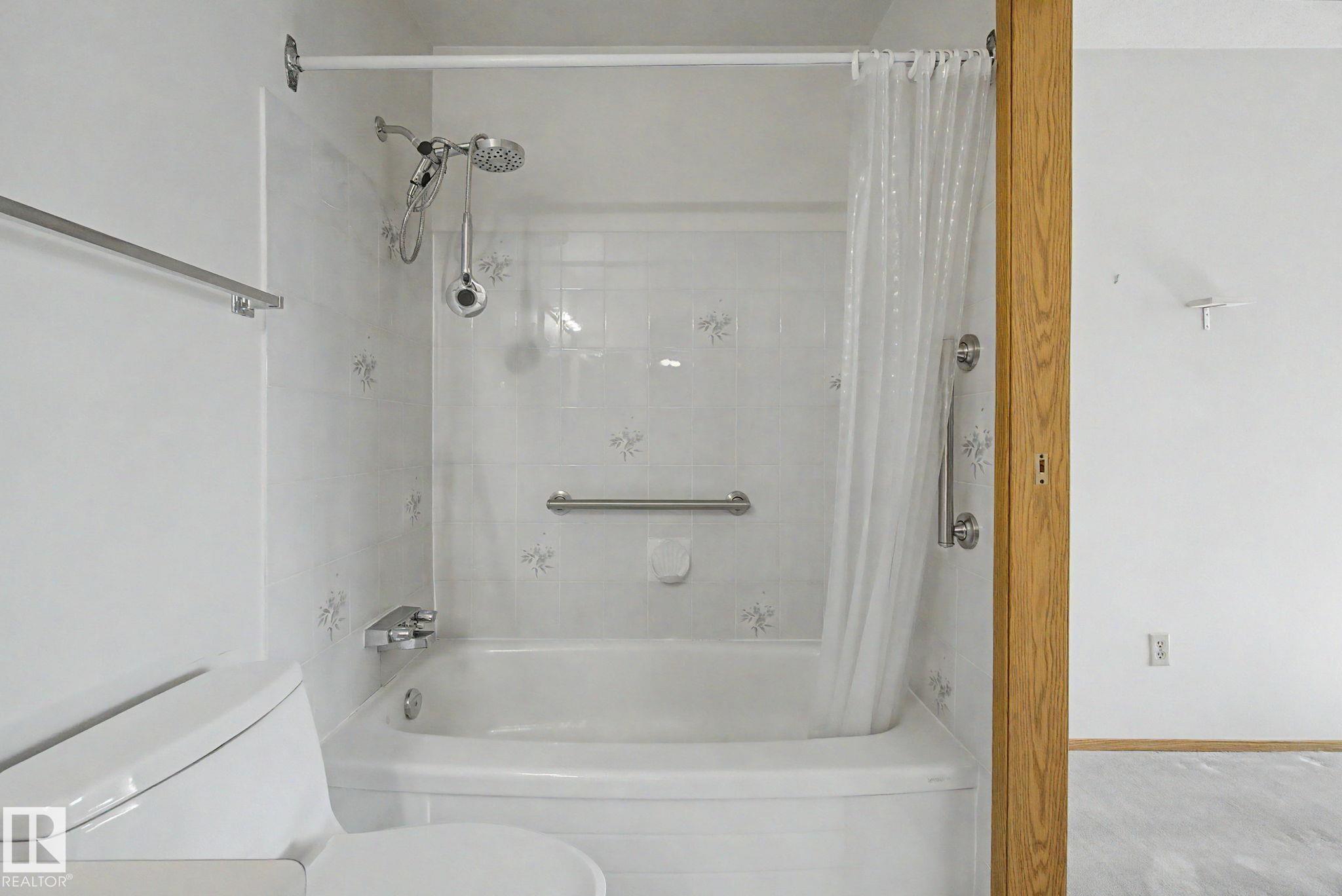 Photo 27 at 17434 Callingwood Road NW, Callingwood South, Edmonton