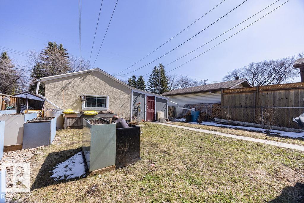 Photo 8 at 12011 62 Street NE NW, Montrose, Edmonton