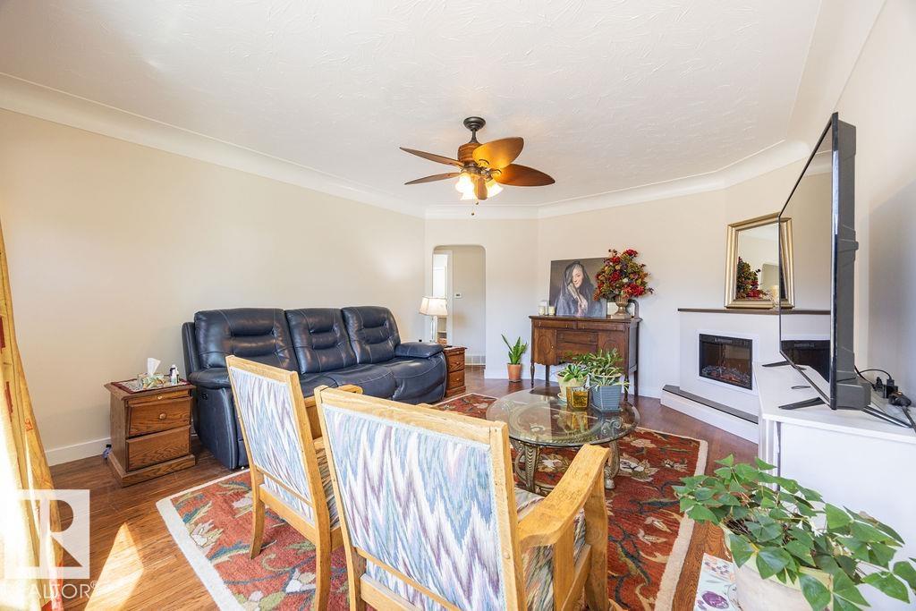 Photo 10 at 12011 62 Street NE NW, Montrose, Edmonton