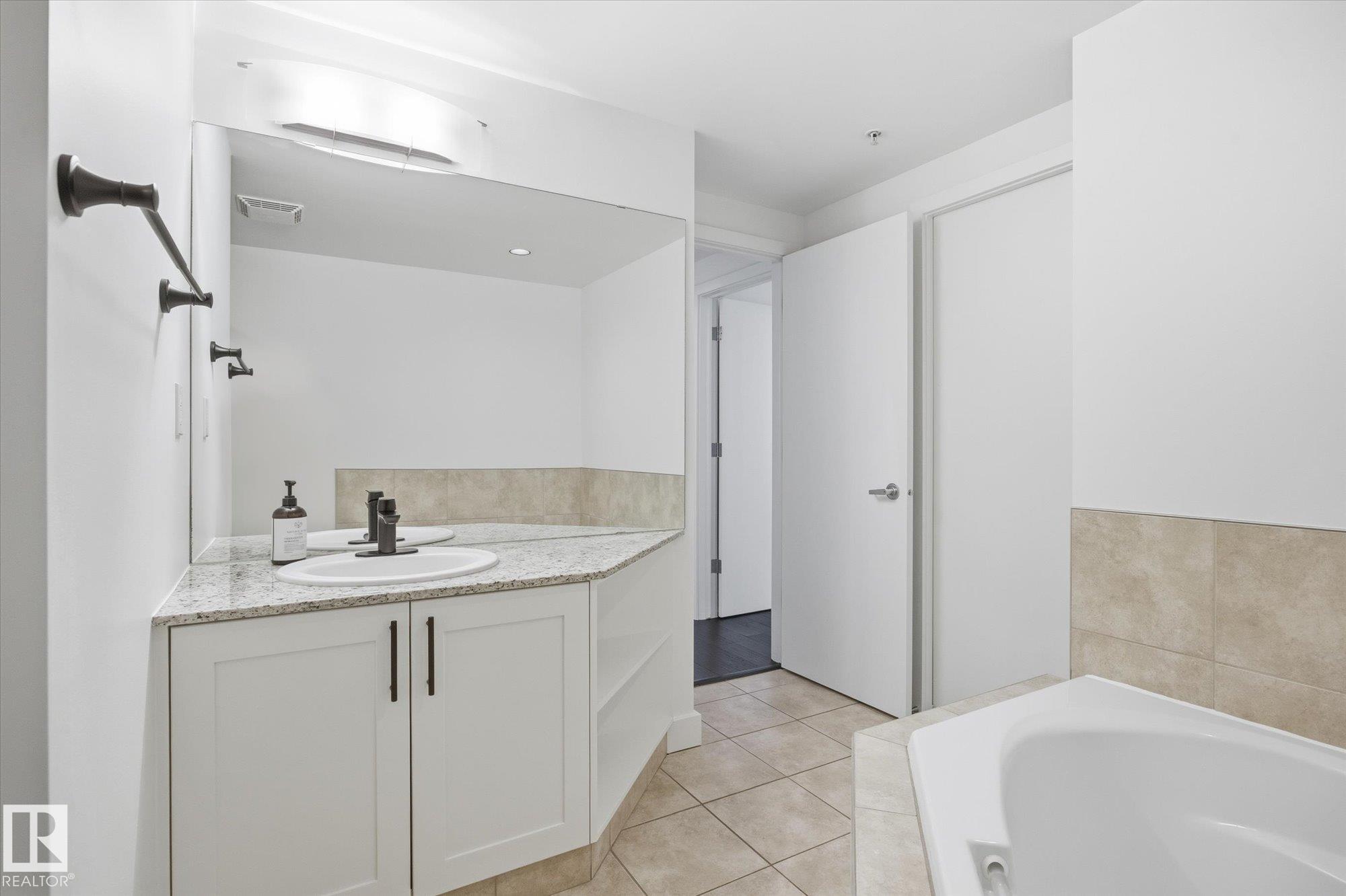 Photo 21 at 506 - 10028 119 Street NW, Wîhkwêntôwin, Edmonton