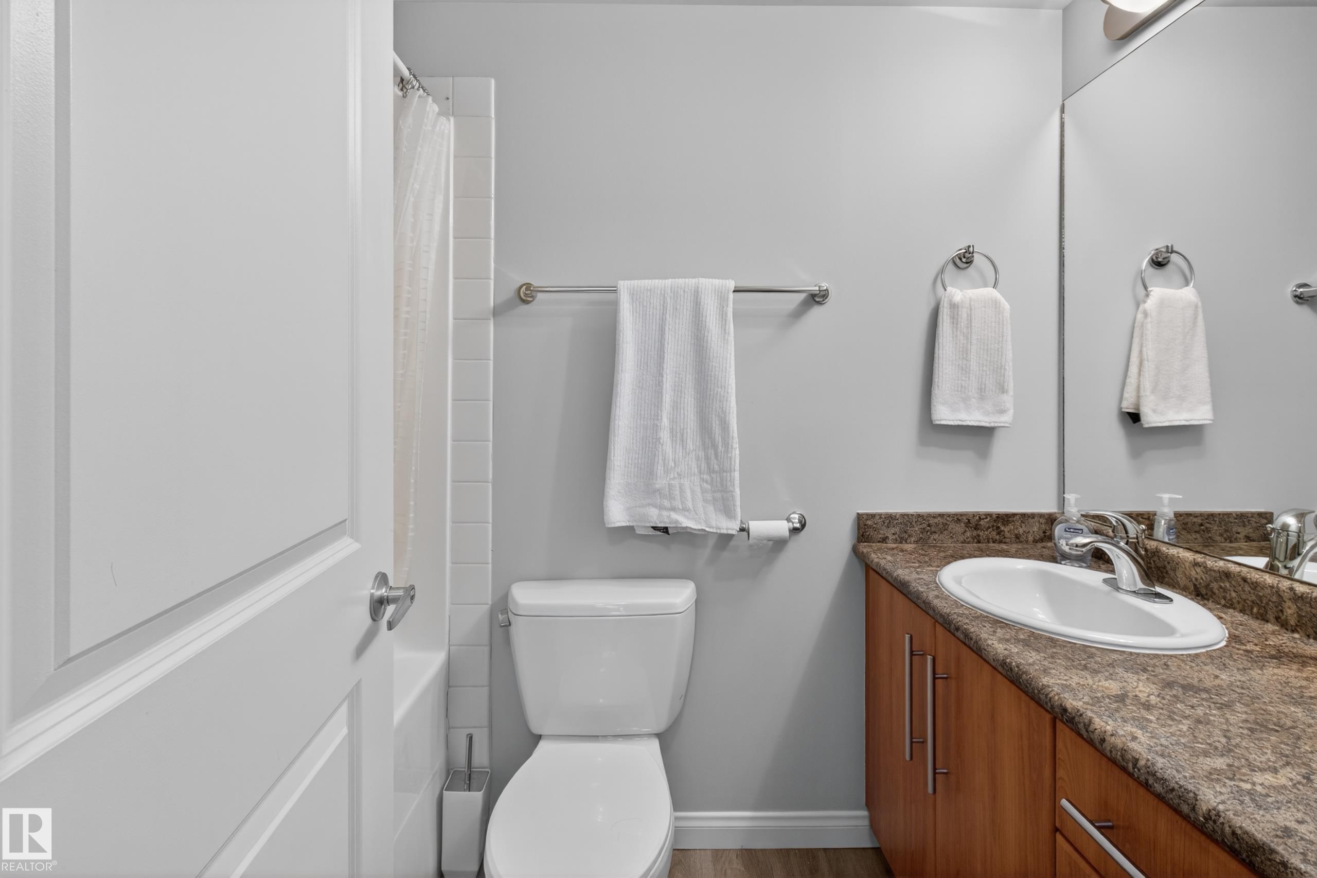 https://zimg.paragon.ice.com/ParagonImages/Property/PM/RAE/225397947/25/0/0/015ea0336d787e1c63d8f2f80d502e0a/1/211f8aa37851f744cbe736359a5e1ac9/225397947-085771e4-b44e-4b0d-b5c8-6b55b7ee861d.JPG