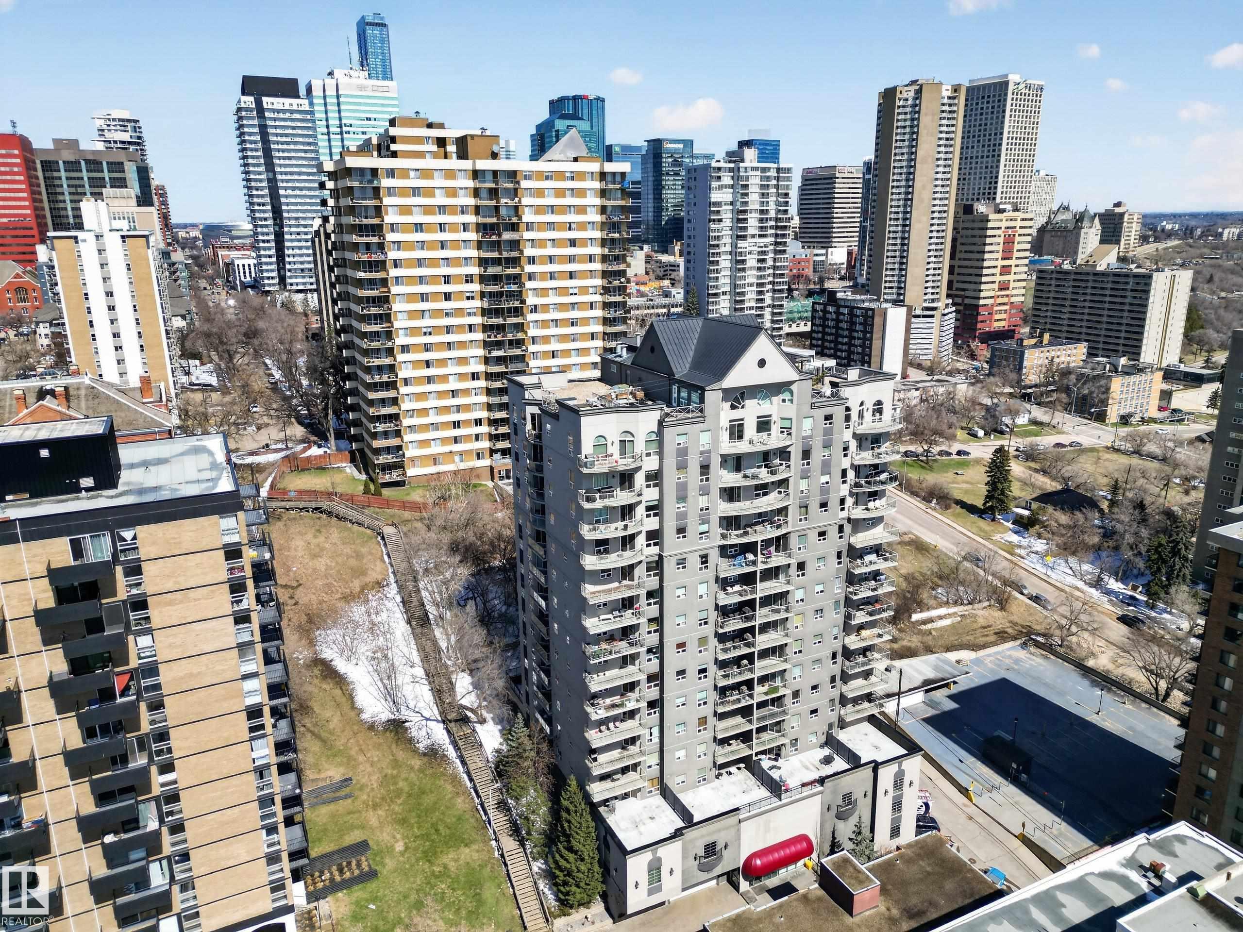 https://zimg.paragon.ice.com/ParagonImages/Property/PM/RAE/225397947/41/0/0/528a50459e0404fa85f9ea556b9c130e/1/211f8aa37851f744cbe736359a5e1ac9/225397947-4933d0bb-555a-463d-9d41-e804de72b1f5.JPG