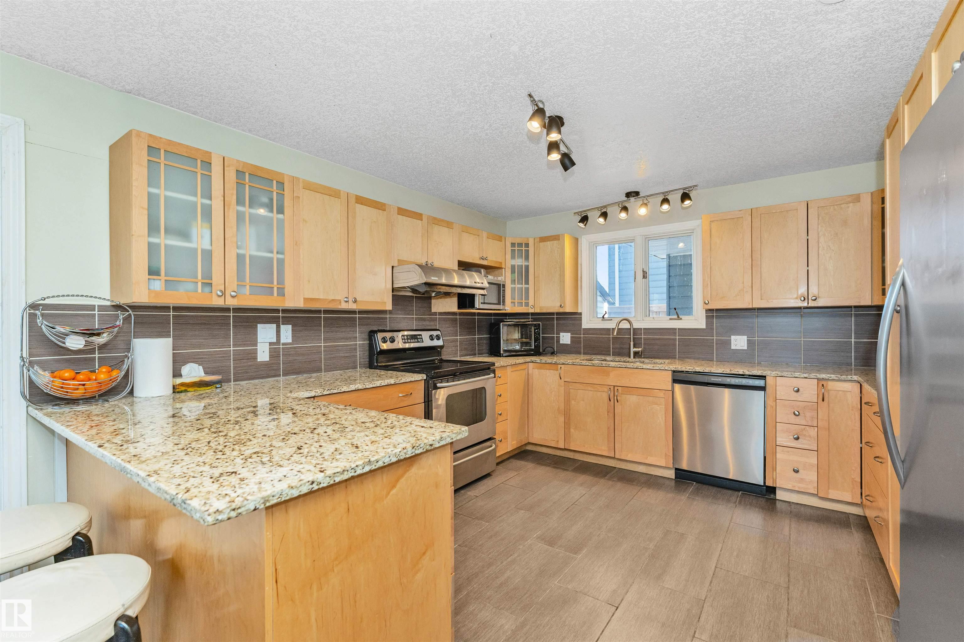 Photo 17 at 6016 177 Street NW, Gariepy, Edmonton