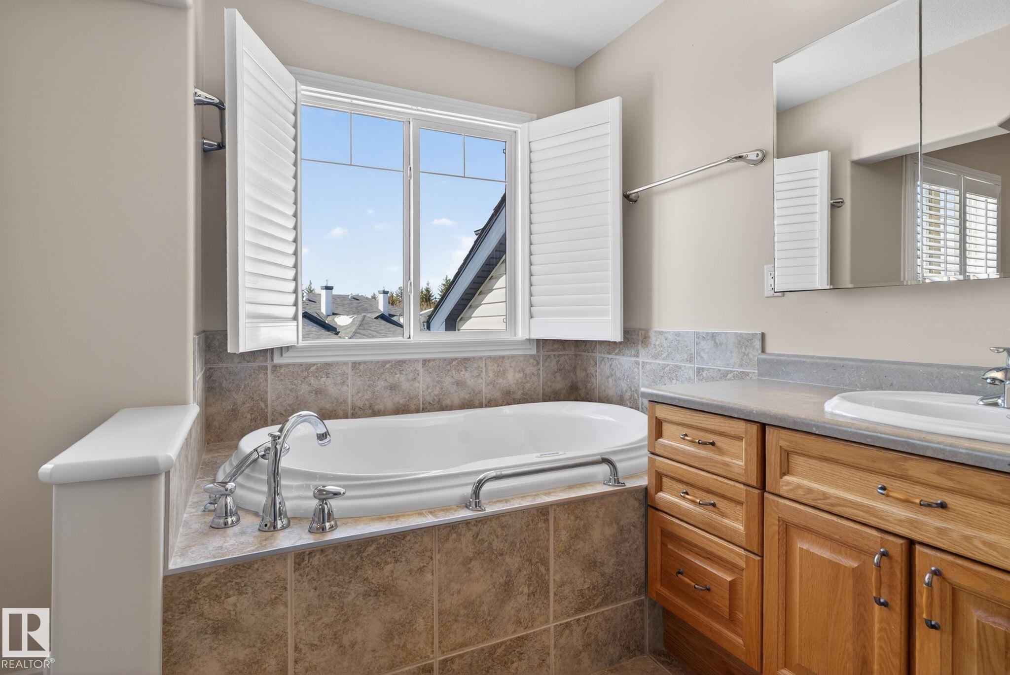 Photo 29 at 34 - 3003 34 Avenue NW, Wild Rose, Edmonton