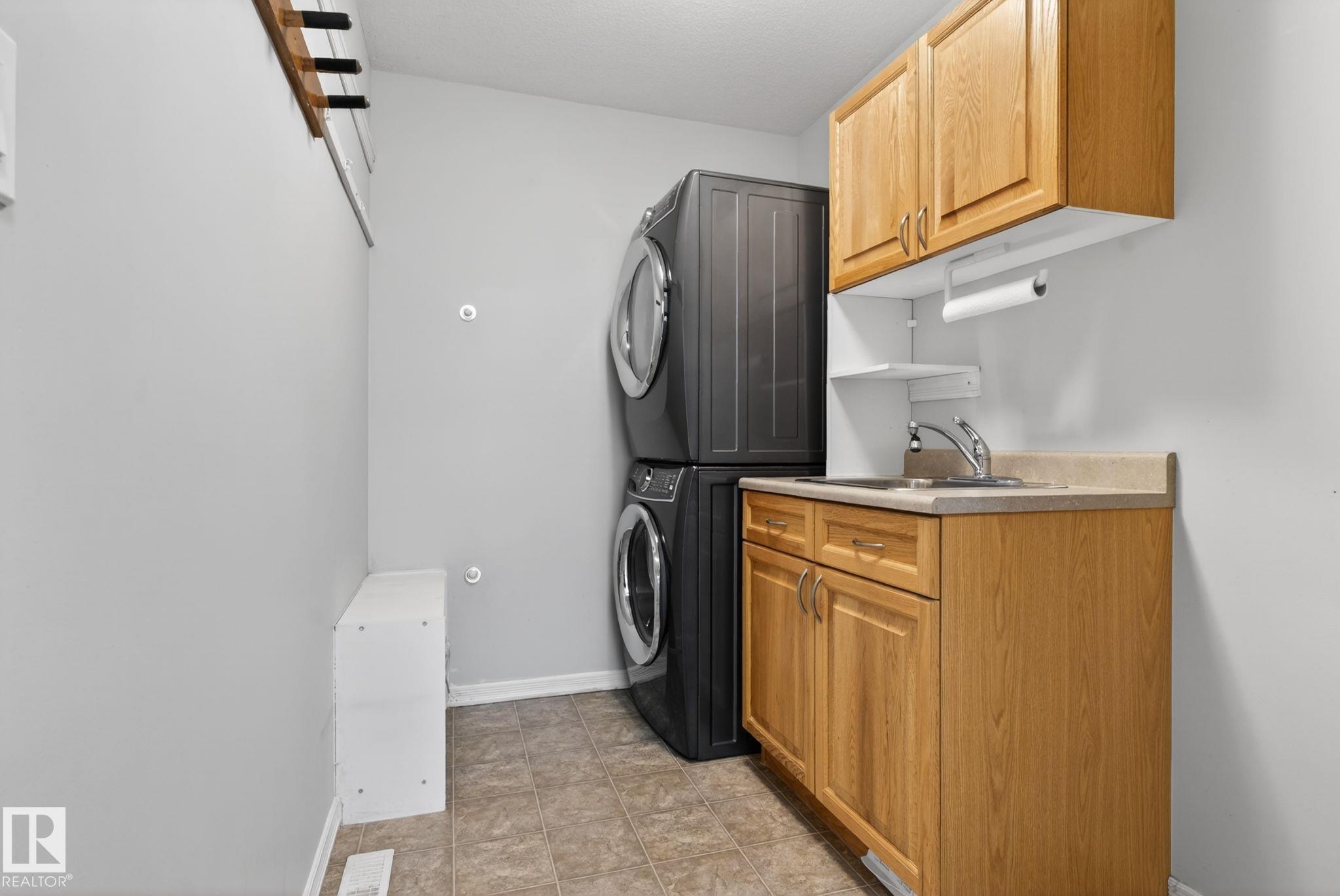 Photo 32 at 34 - 3003 34 Avenue NW, Wild Rose, Edmonton