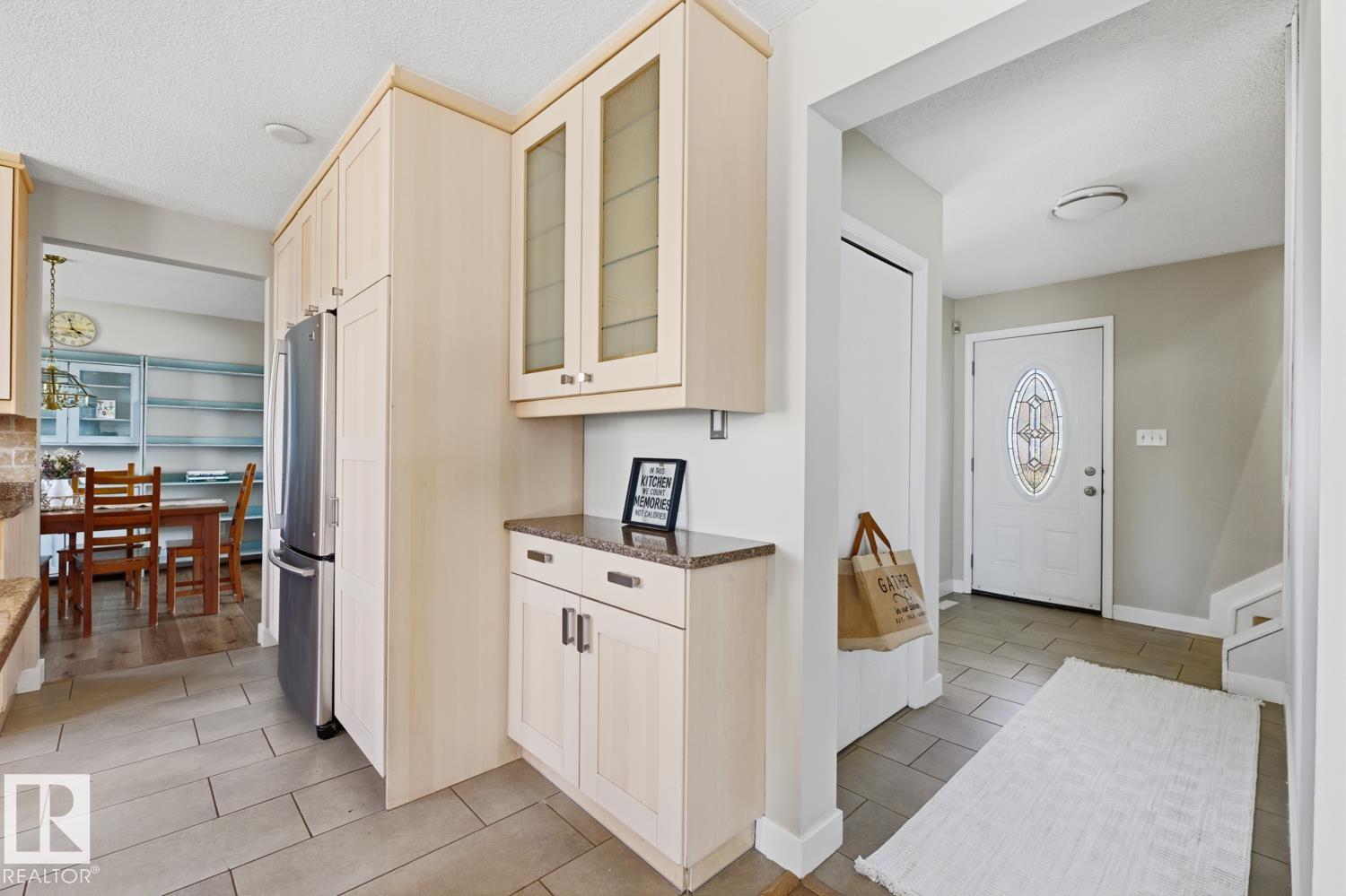 Photo 14 at 17604 85 Avenue NW, Thorncliffe, Edmonton