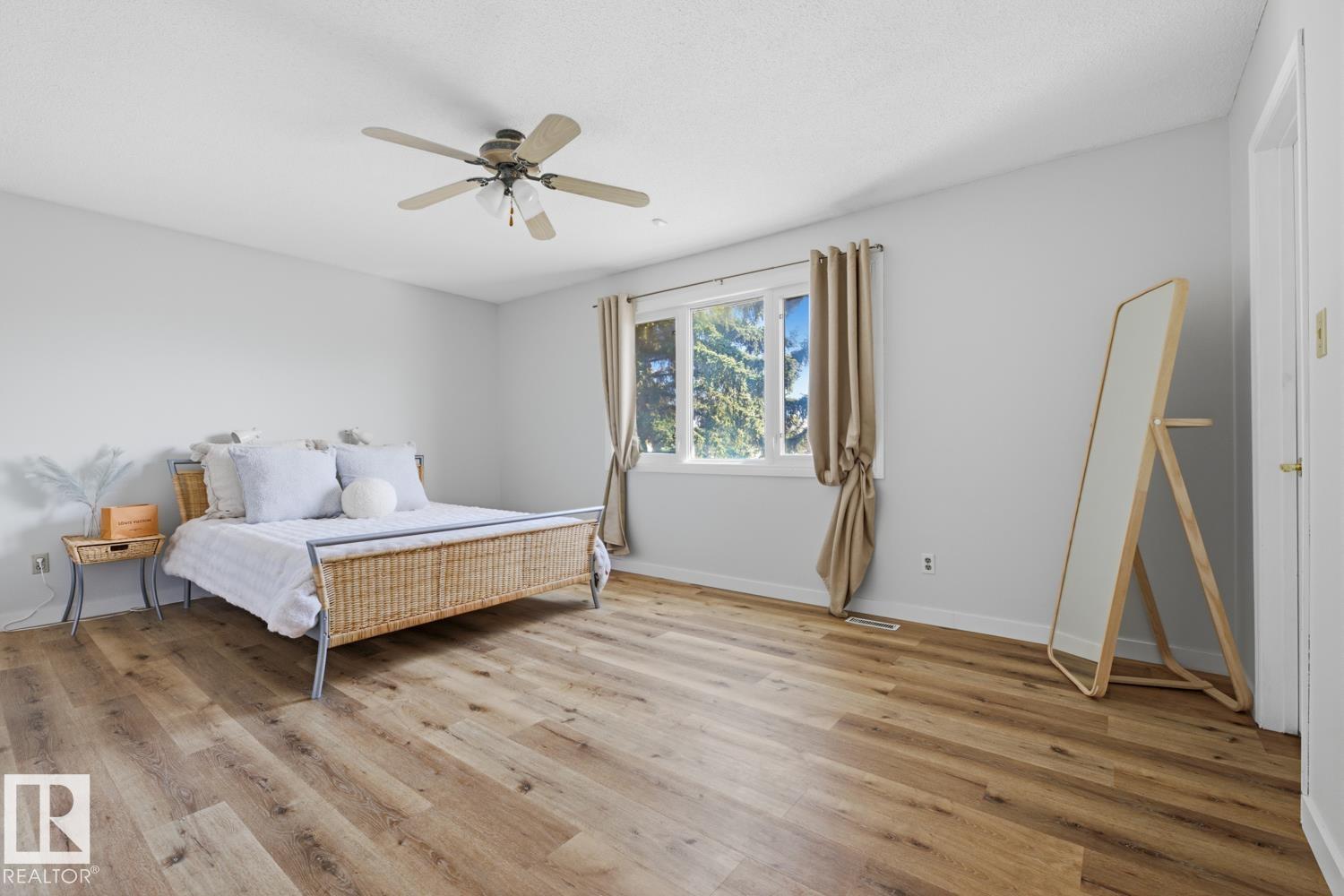 Photo 20 at 17604 85 Avenue NW, Thorncliffe, Edmonton