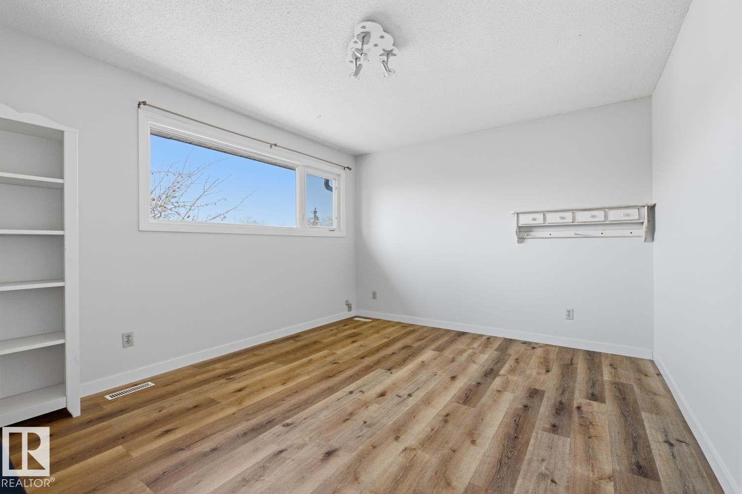 Photo 27 at 17604 85 Avenue NW, Thorncliffe, Edmonton