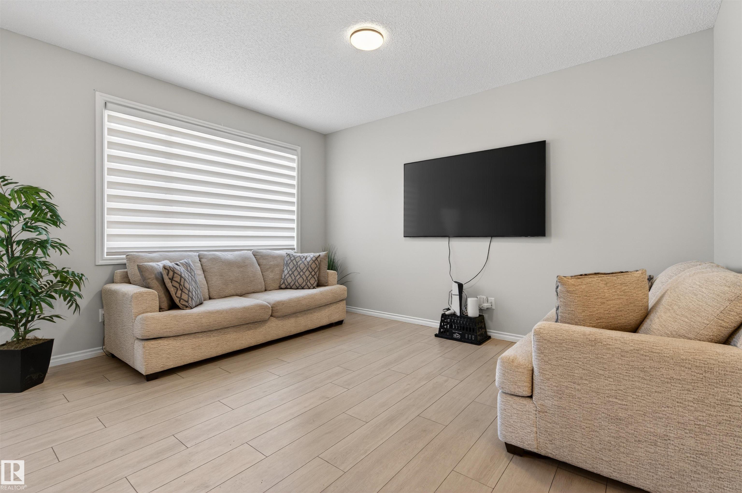 Photo 10 at 5348 Lark Landing NW, Kinglet Gardens, Edmonton