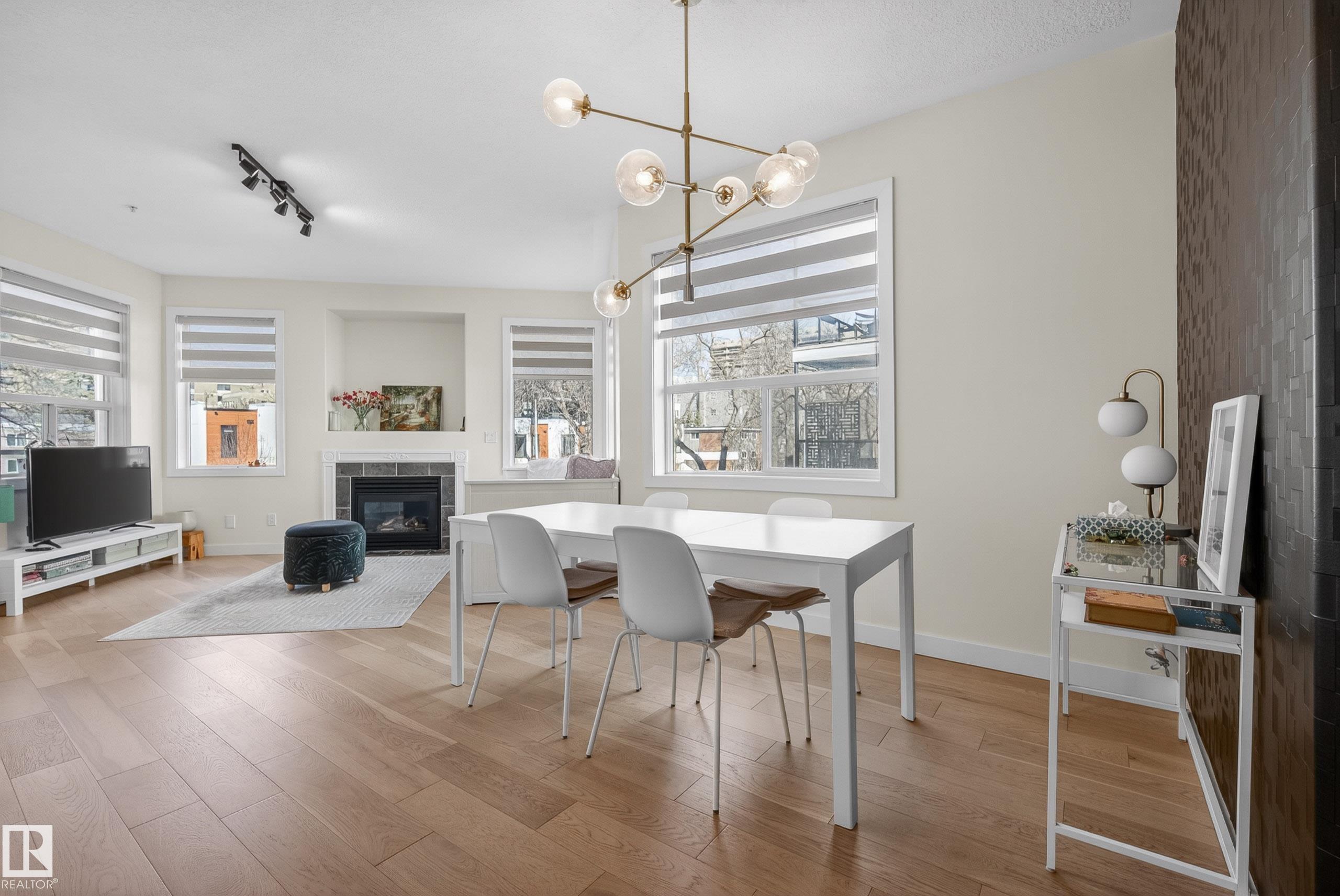 205 - 10011 110 Street NW, Wîhkwêntôwin, Edmonton photo number 2