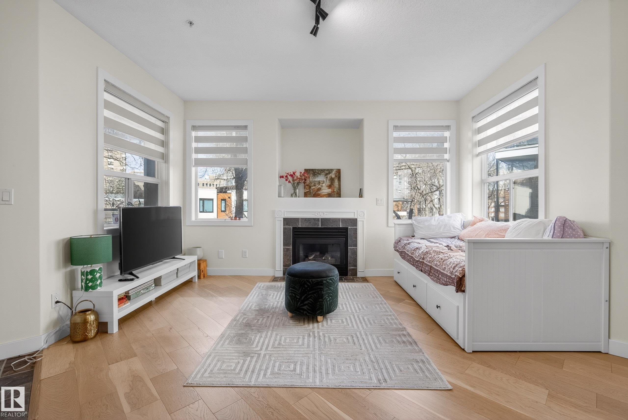 Photo 19 at 205 - 10011 110 Street NW, Wîhkwêntôwin, Edmonton