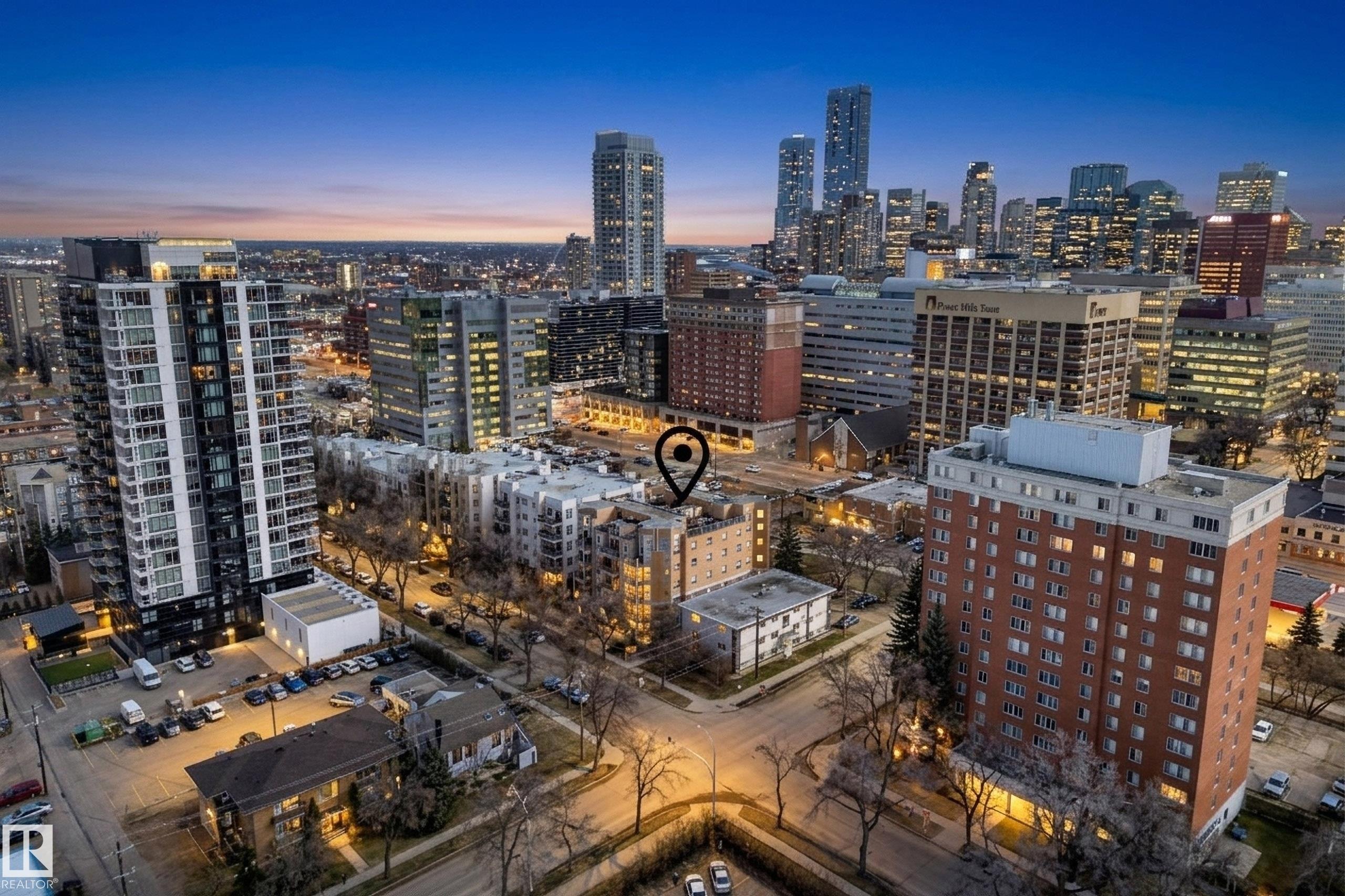 Photo 4 at 205 - 10011 110 Street NW, Wîhkwêntôwin, Edmonton