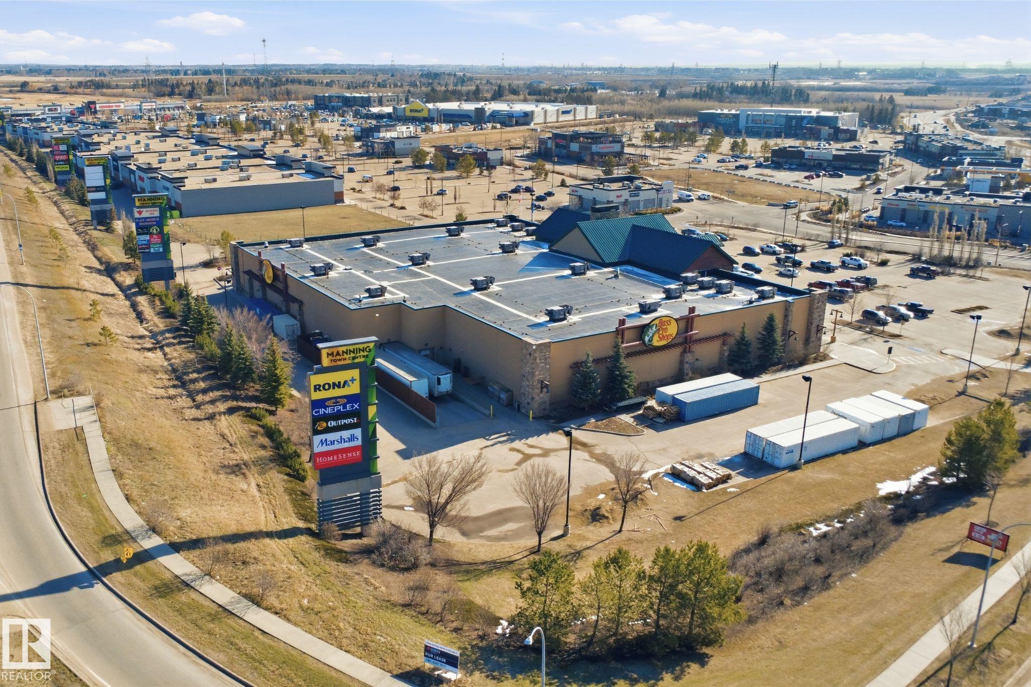 https://zimg.paragon.ice.com/ParagonImages/Property/PM/RAE/225397967/45/0/0/e7e7e4c504af674613bb623121c35f60/1/f66a4c6517b78ba93e29e13abfb2f456/225397967-ee583932-990e-494e-93e5-4662e04dbb26.JPG