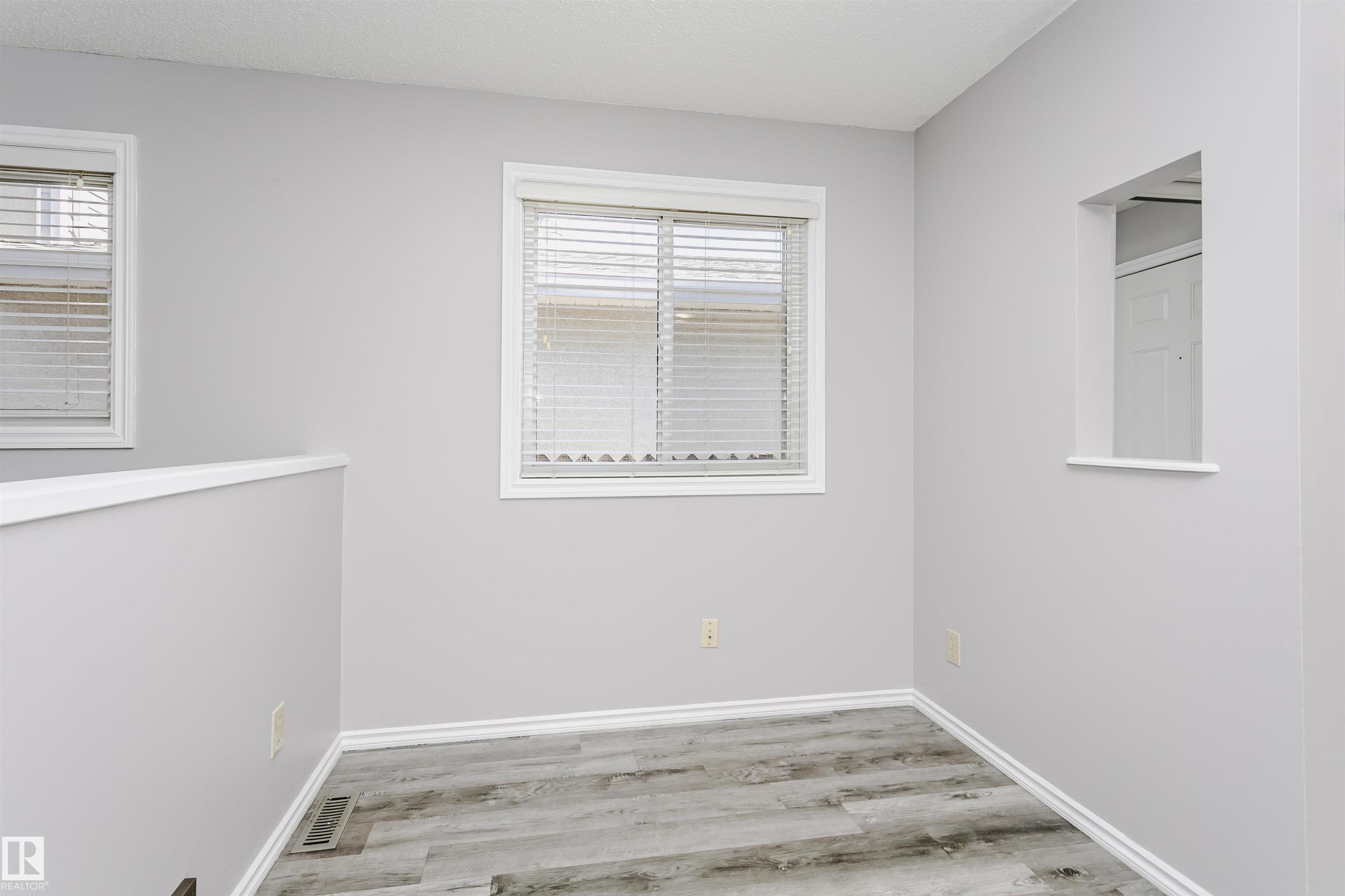 Photo 7 at 7428 188 Street NW, Lymburn, Edmonton