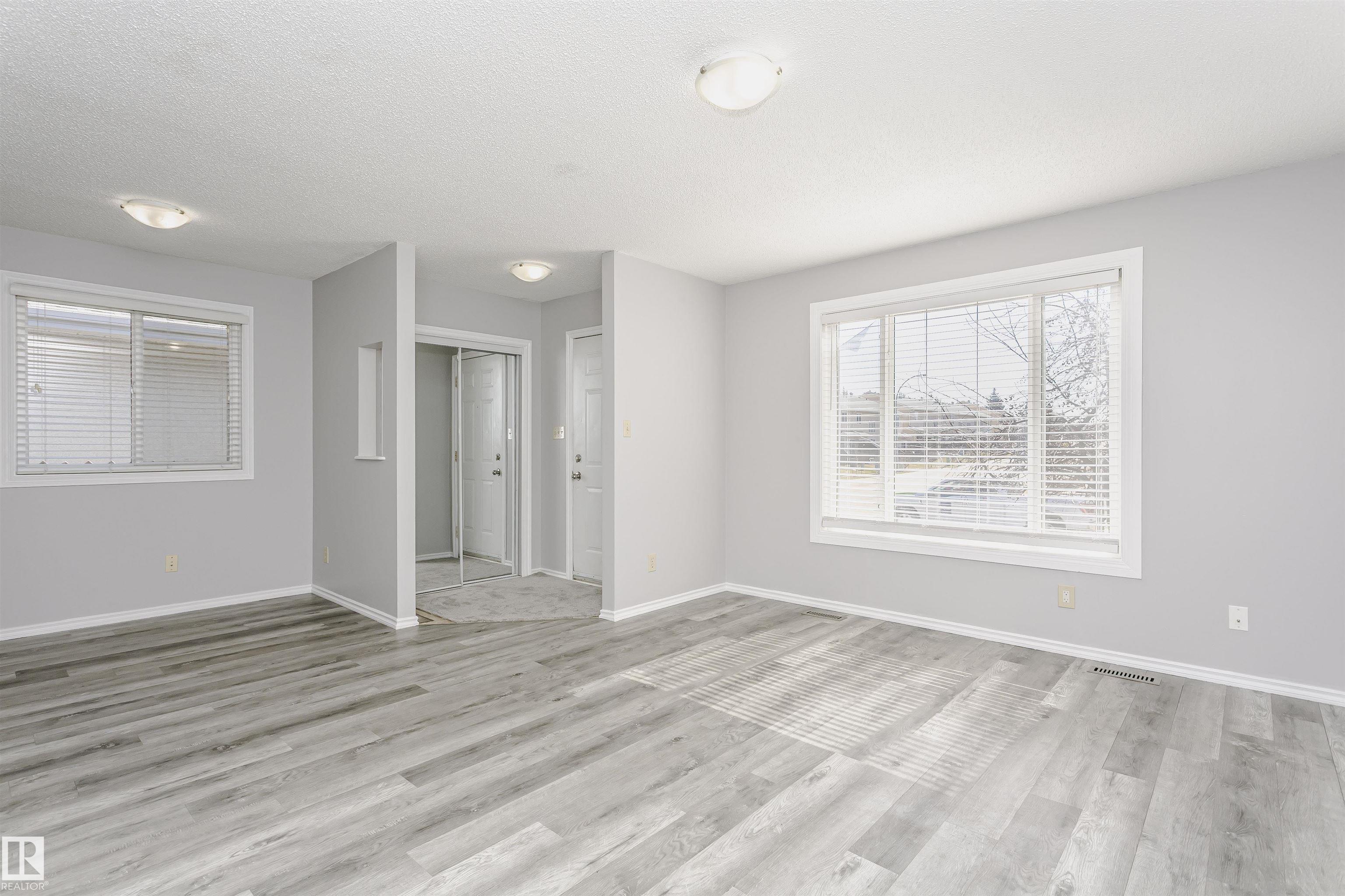 Photo 8 at 7428 188 Street NW, Lymburn, Edmonton