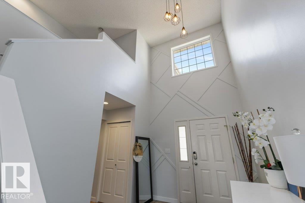 22 Deacon Place, Deer Ridge, St. Albert