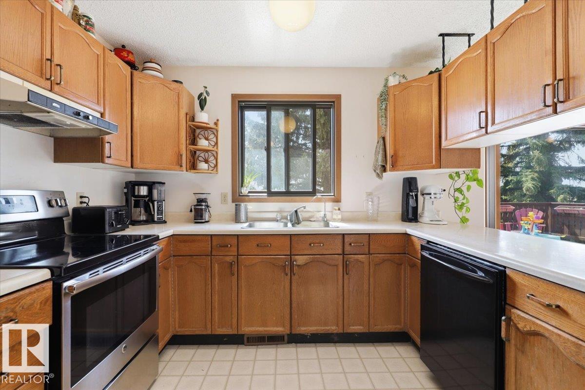 Photo 13 at 49059 Rge Road 265, None, Rural Leduc County