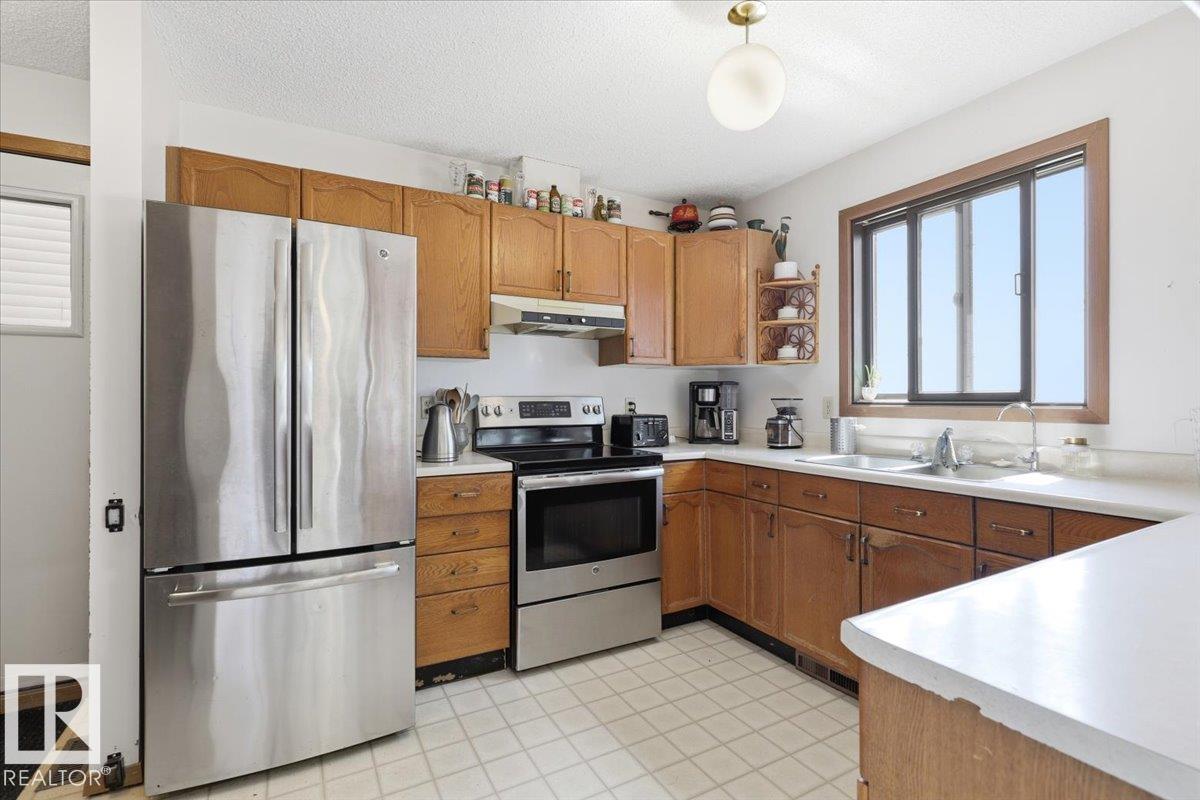 Photo 14 at 49059 Rge Road 265, None, Rural Leduc County