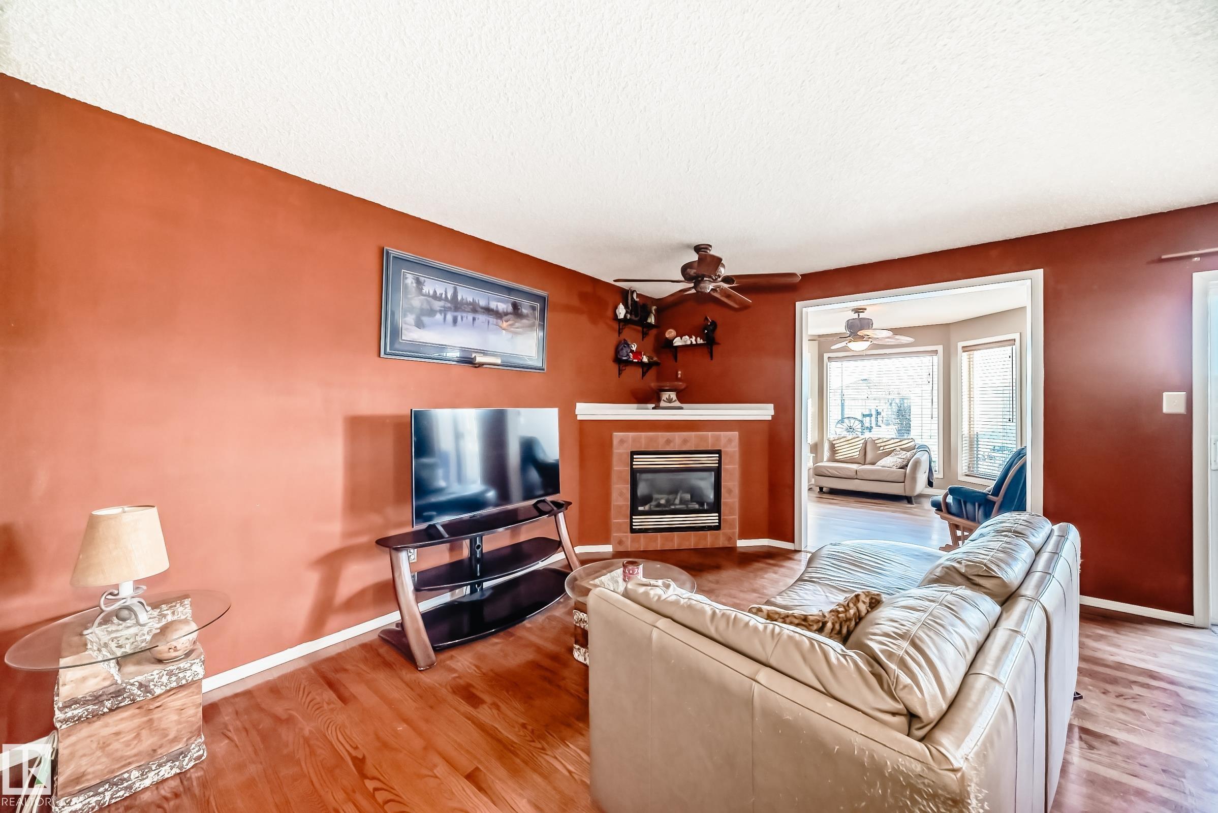 Photo 19 at 2927 30 Street NW, Silver Berry, Edmonton