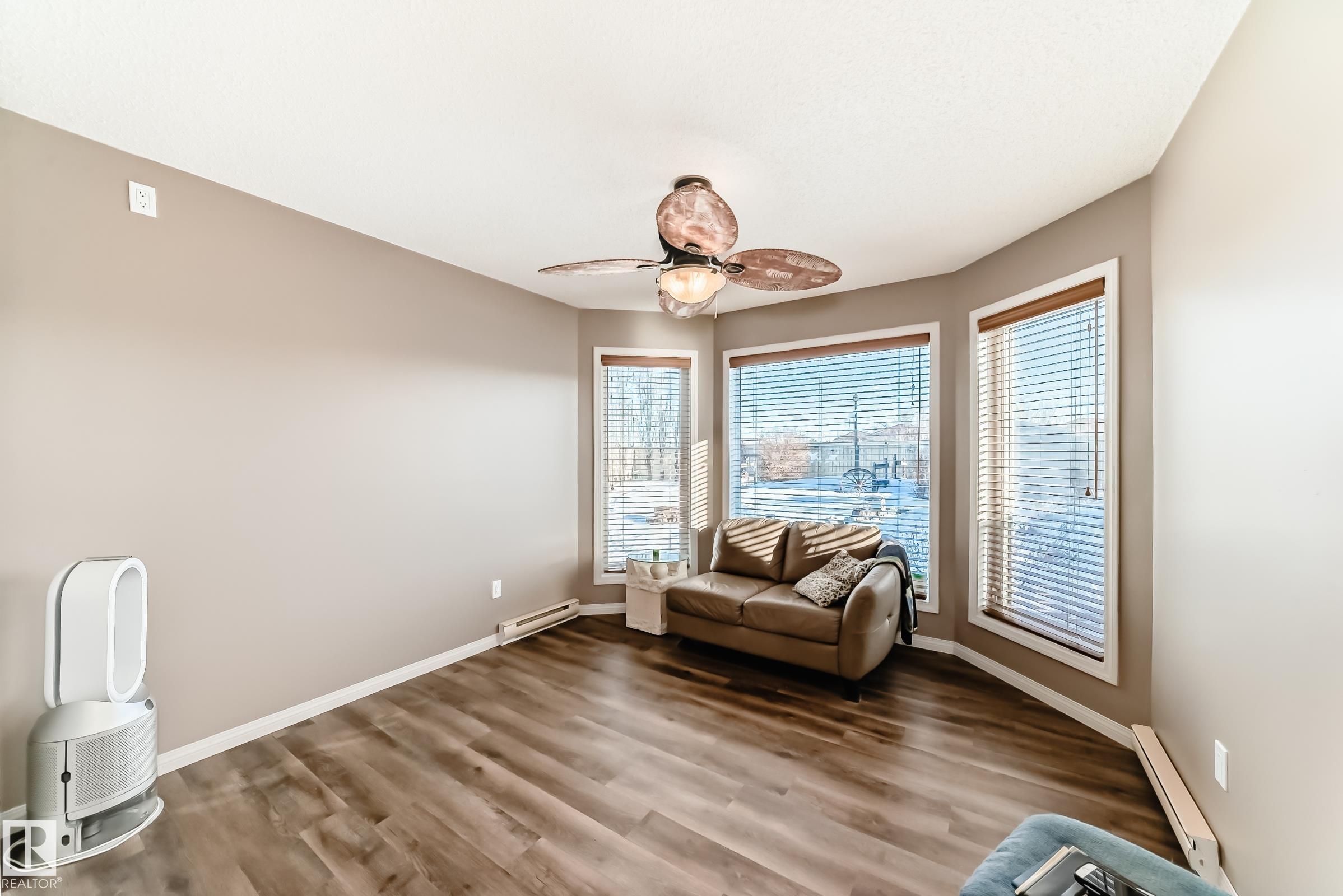 Photo 20 at 2927 30 Street NW, Silver Berry, Edmonton