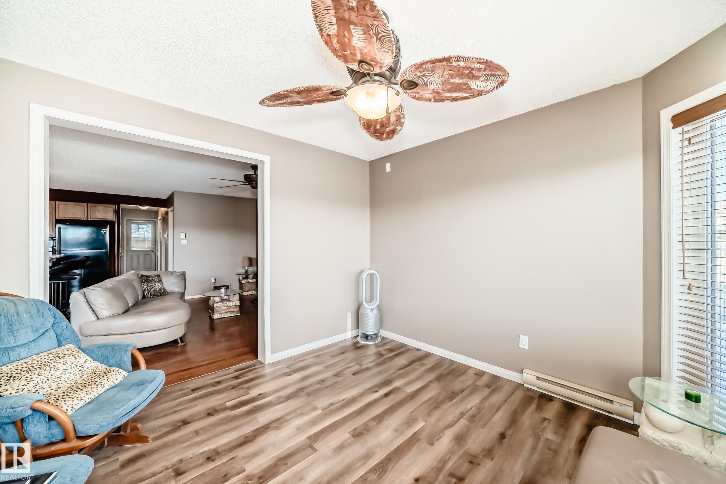 Photo 21 at 2927 30 Street NW, Silver Berry, Edmonton