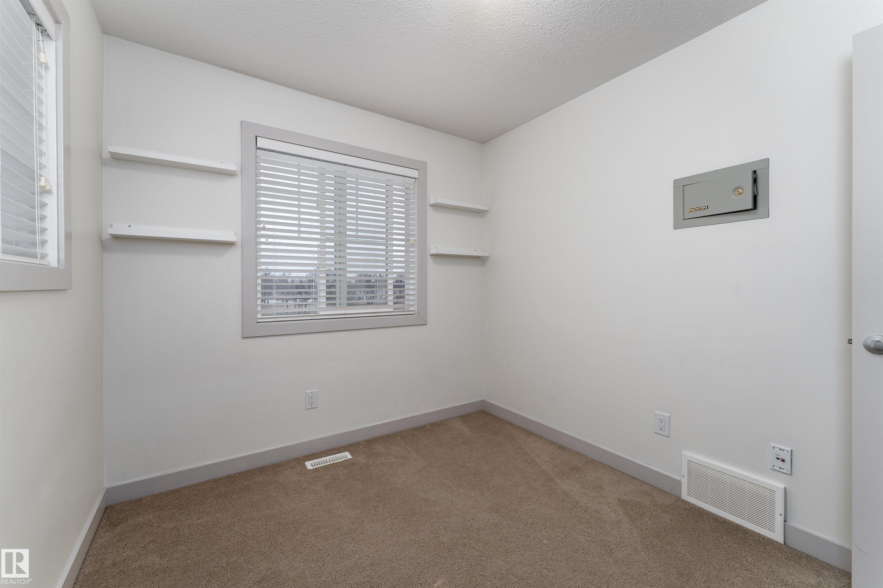 Photo 39 at 15 - 5203 149 Avenue NW, Casselman, Edmonton