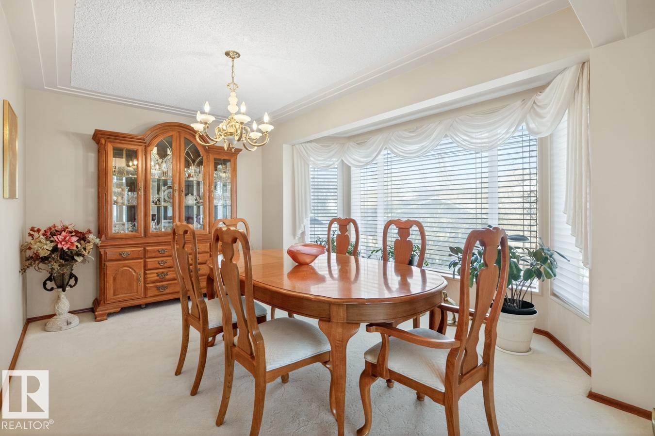 https://zimg.paragon.ice.com/ParagonImages/Property/PM/RAE/225398008/12/0/0/51b534ddcb329af9c72b2ffd319169e8/1/da42c0bc80c2d06f7a86ce5ad6f598c0/225398008-7608ac7f-b1f1-4c9f-b800-7b53c2a0753d.JPG
