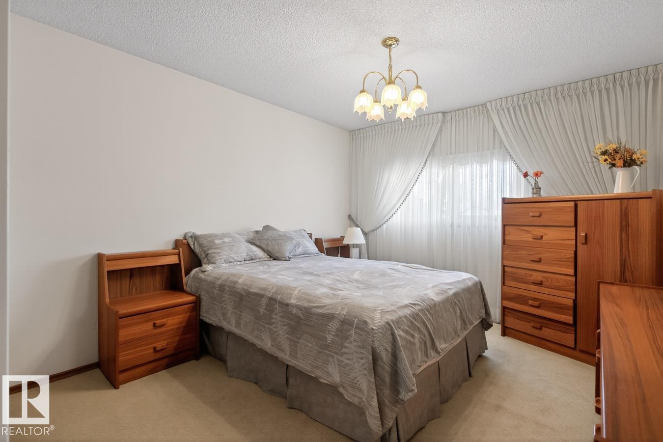 Photo 19 at 6036 105b Street NW, Pleasantview, Edmonton