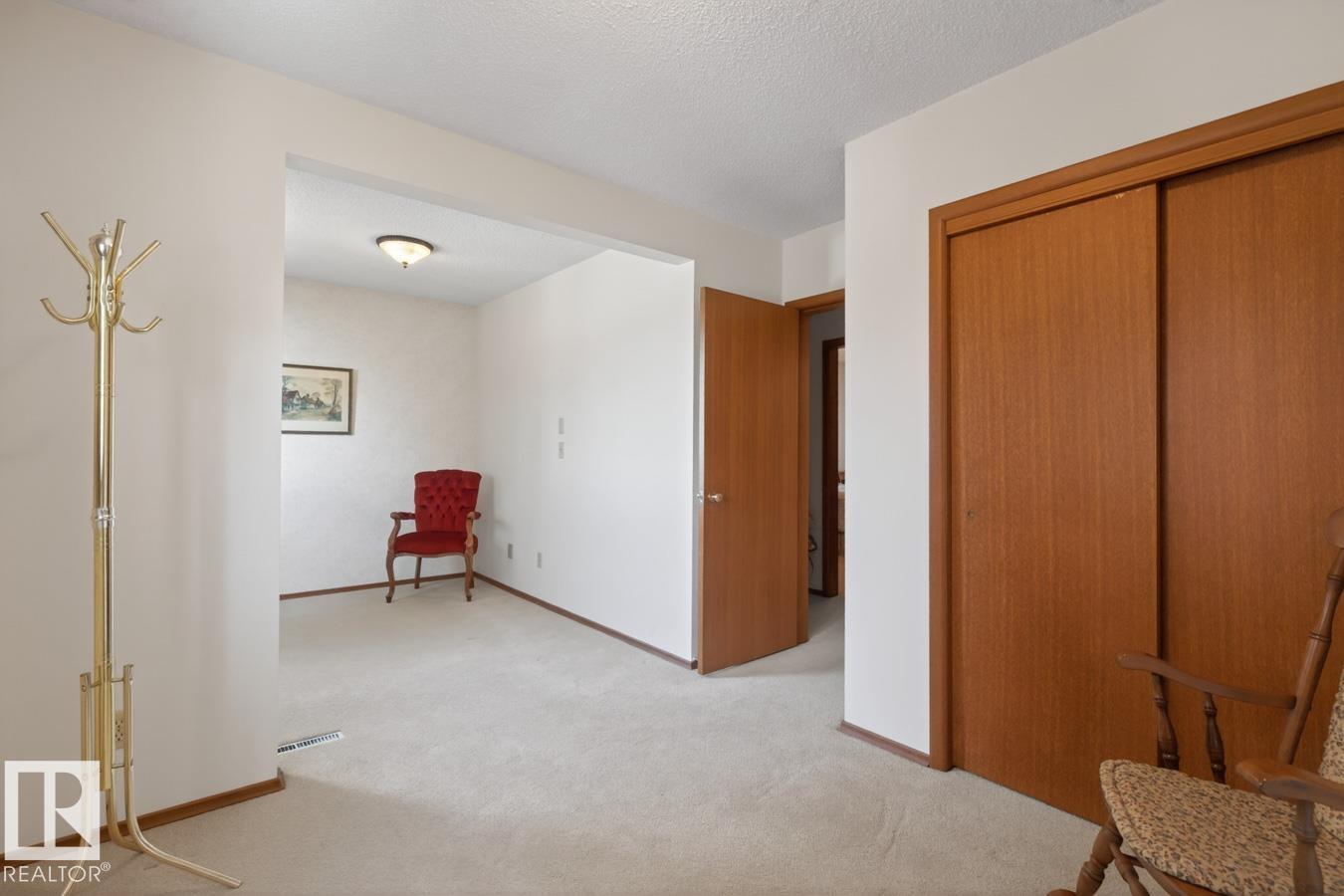 Photo 21 at 6036 105b Street NW, Pleasantview, Edmonton