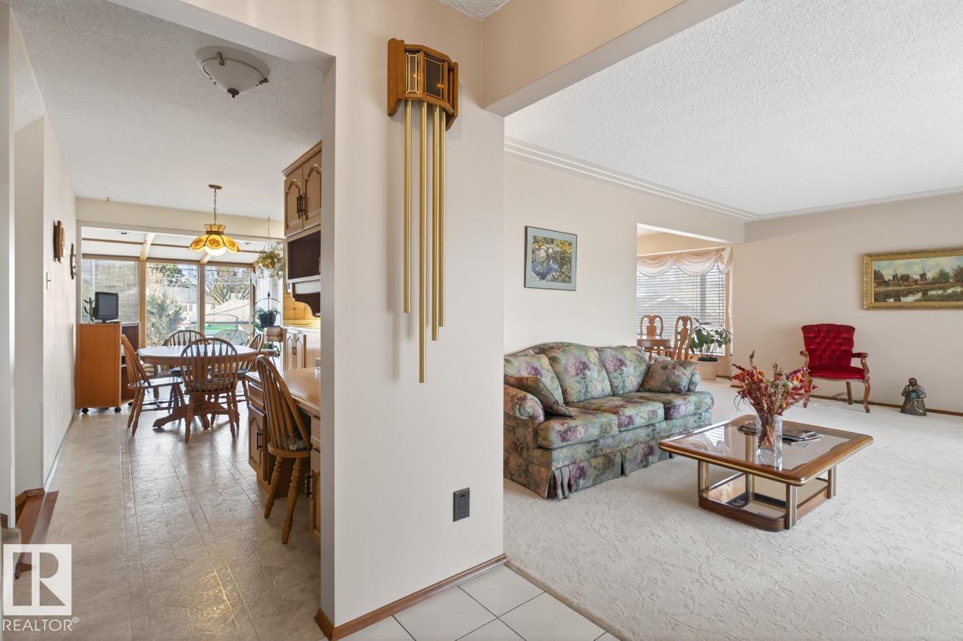 6036 105b Street NW, Pleasantview, Edmonton