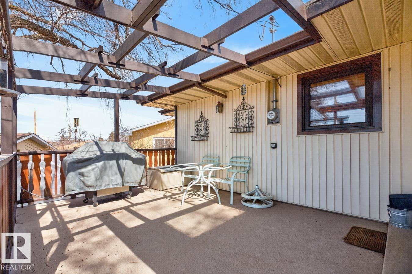 https://zimg.paragon.ice.com/ParagonImages/Property/PM/RAE/225398008/43/0/0/7806cf4b34a140f963f545a15cc755c6/1/da42c0bc80c2d06f7a86ce5ad6f598c0/225398008-042d9060-d9d0-44d6-a36e-cda9ccc19529.JPG