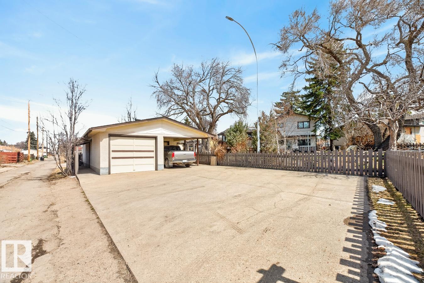 Photo 55 at 6036 105b Street NW, Pleasantview, Edmonton