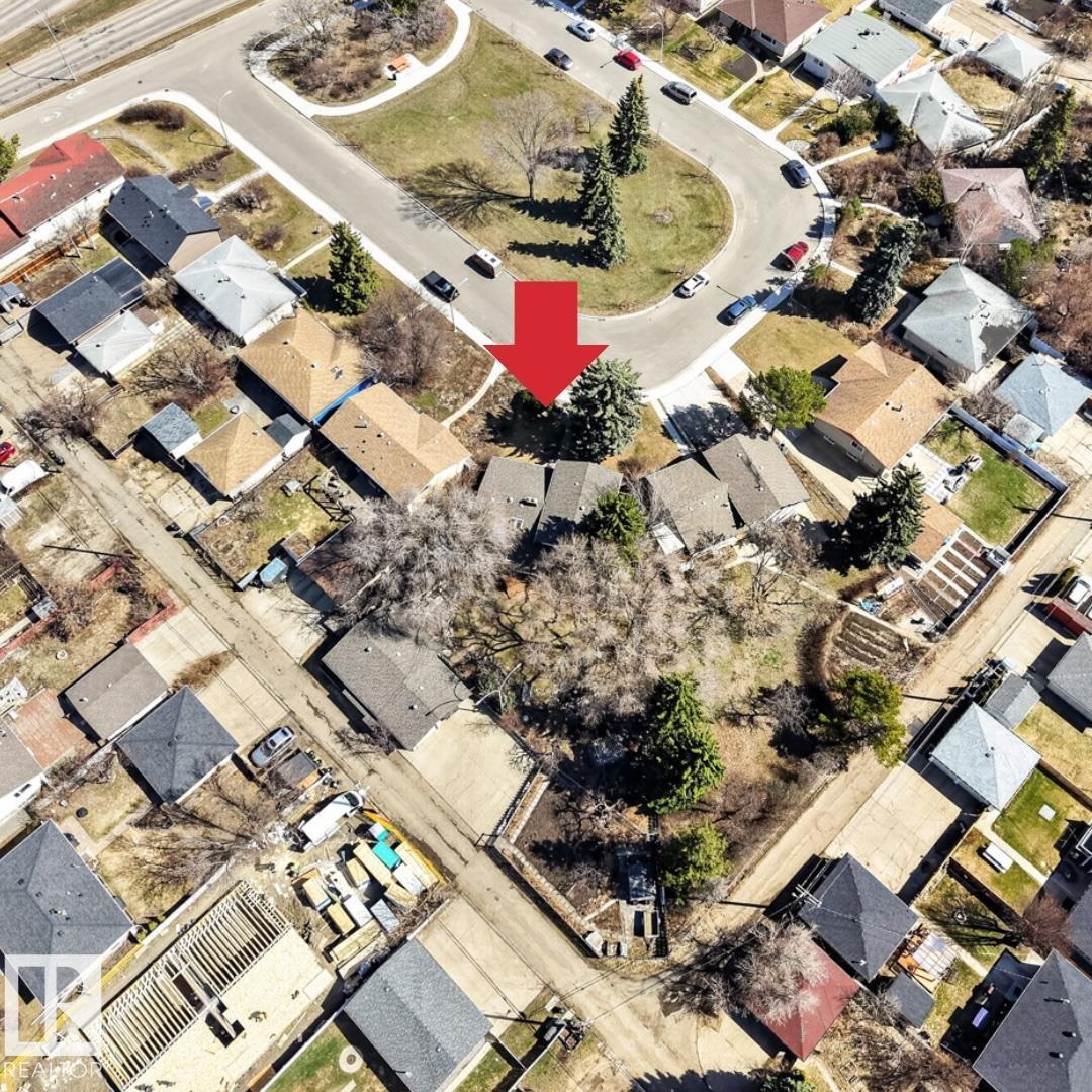 https://zimg.paragon.ice.com/ParagonImages/Property/PM/RAE/225398008/61/0/0/07a80d85662c5e6907ef4e9bbda95731/1/da42c0bc80c2d06f7a86ce5ad6f598c0/225398008-502fcb1d-90c8-4db1-9955-6ac60646cfc8.JPG