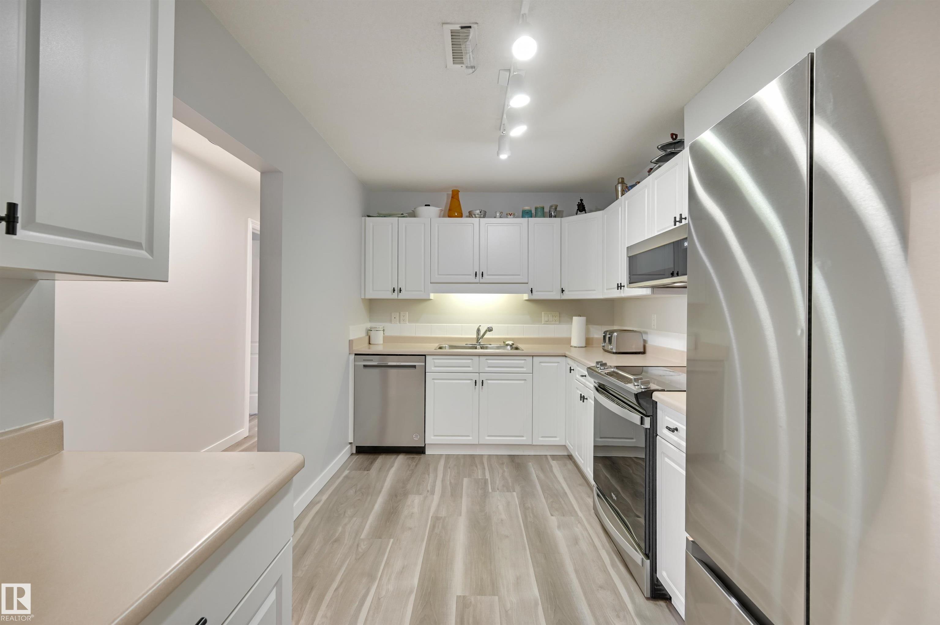 https://zimg.paragon.ice.com/ParagonImages/Property/PM/RAE/225398009/19/0/0/63ce721455c2af1dae3f3b13c838d718/1/d14a110c3859bf497bda8f39480f7756/225398009-39EFE5EA-38AD-4A99-9C6C-DA374FD4D7A9.JPG