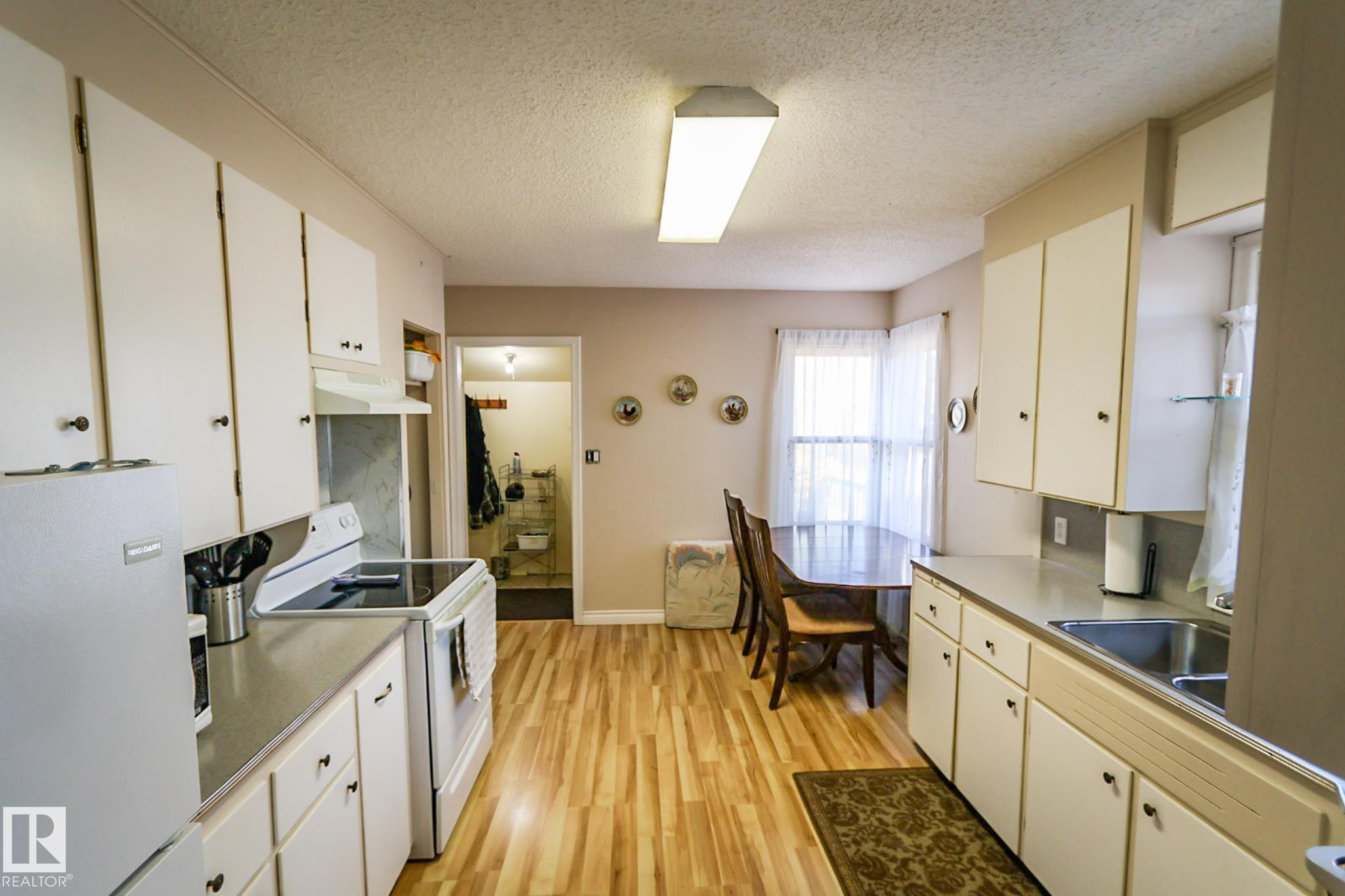 400 60501 Range Road 120