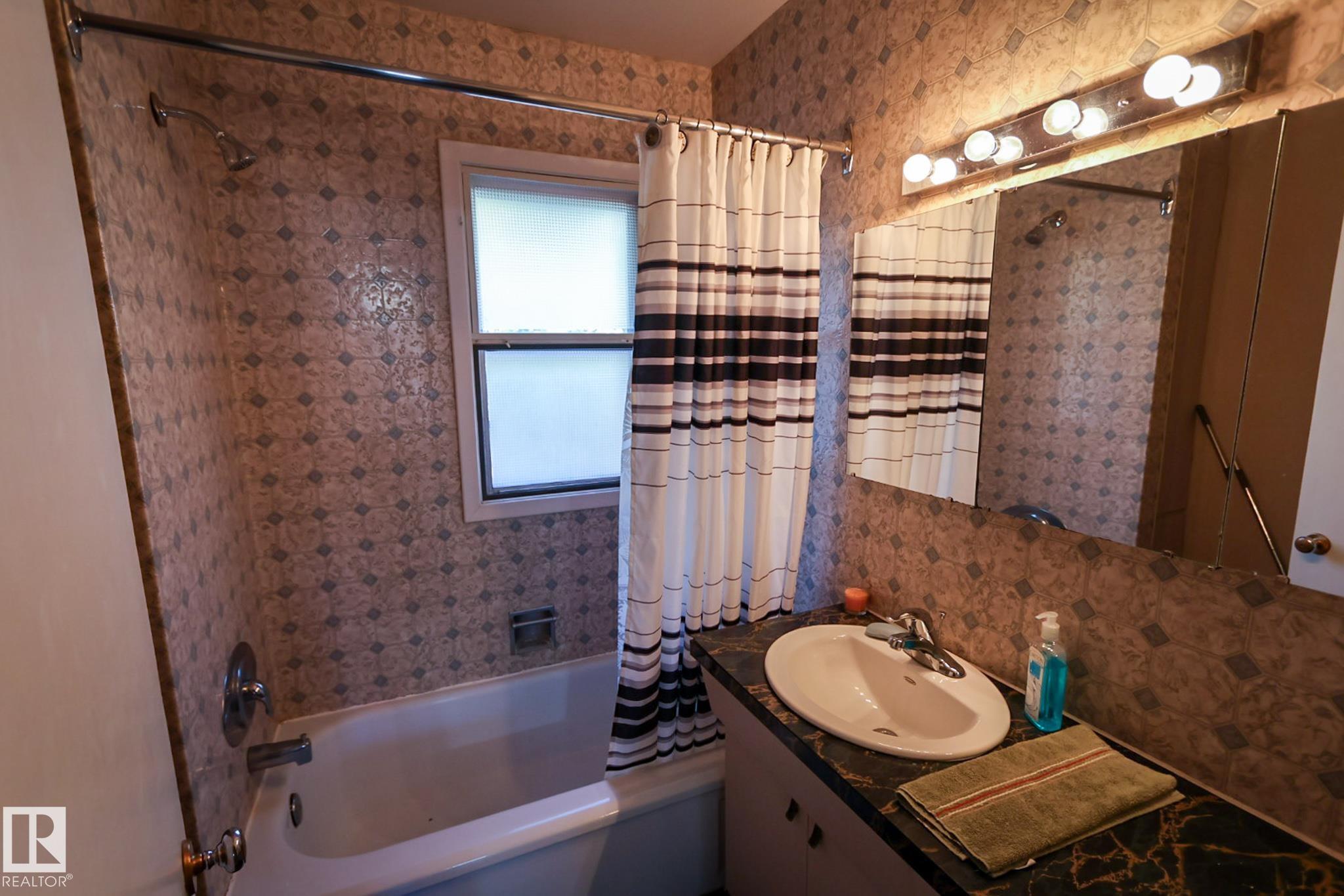 400 60501 Range Road 120