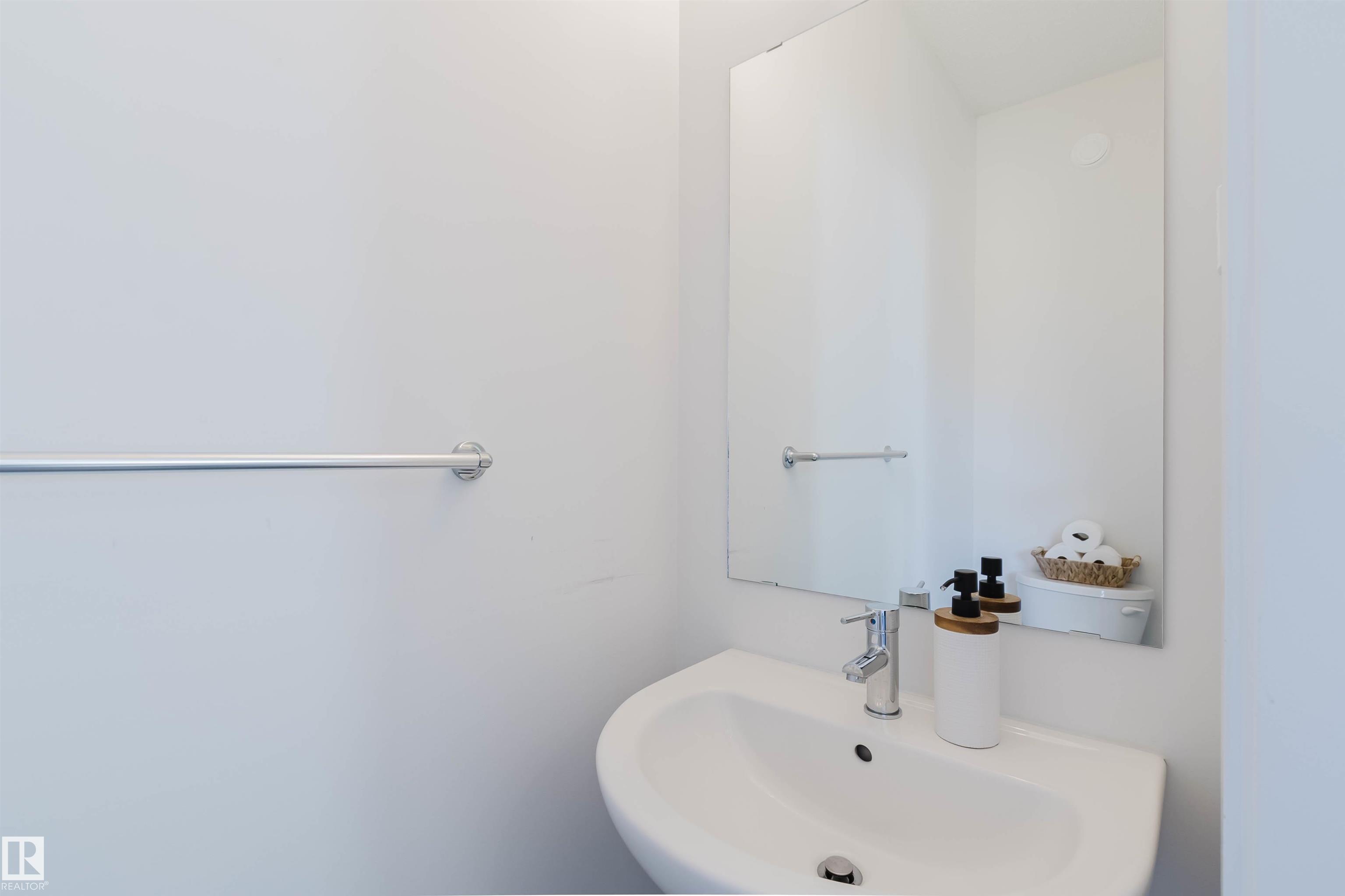 Photo 16 at 5237 Edgemont Boulevard NW, Edgemont, Edmonton