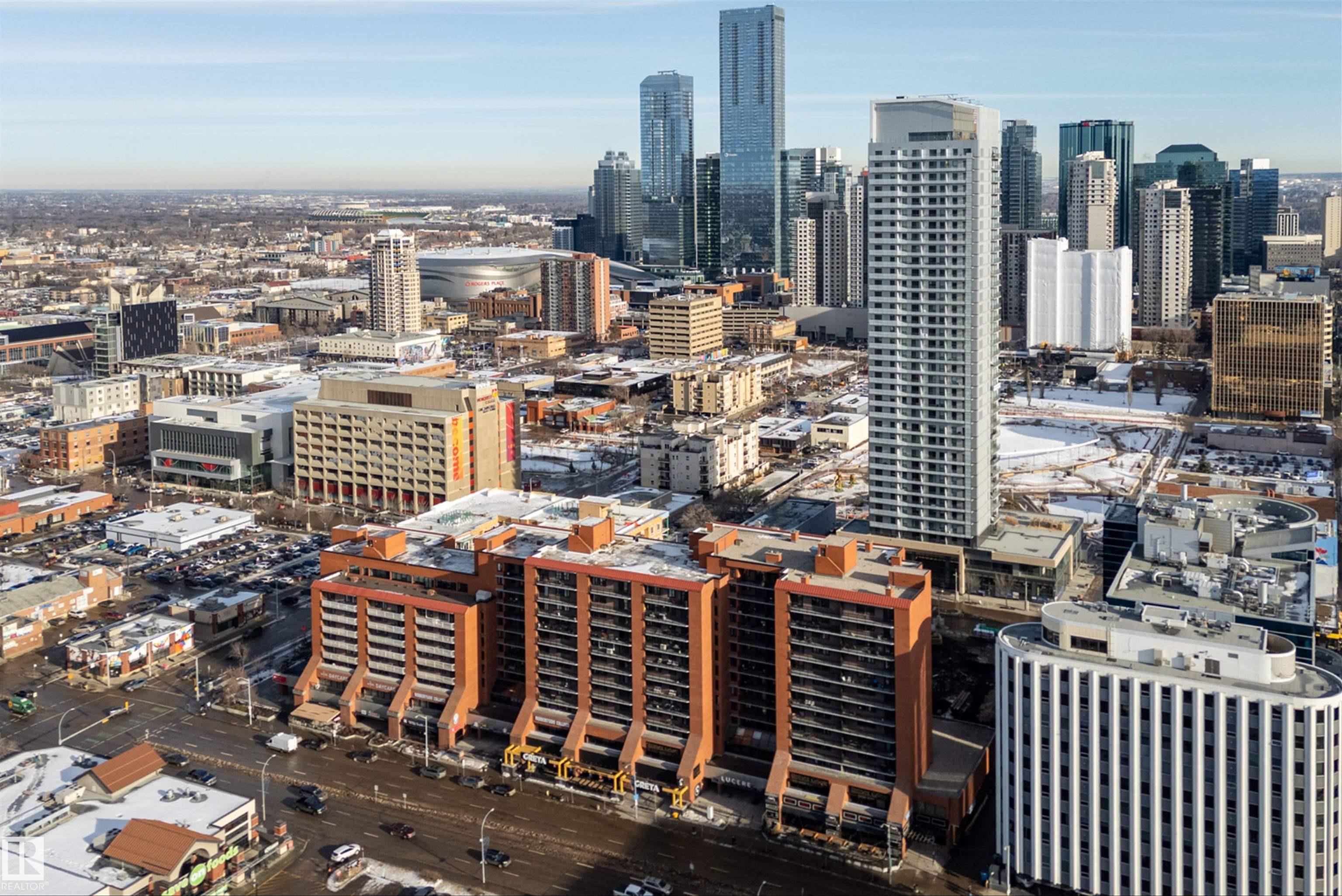 https://zimg.paragon.ice.com/ParagonImages/Property/PM/RAE/225398028/45/0/0/e393493002d3d2d52801a9a2efe49d03/1/52e7659332337e9846711b5a2c24a8cd/225398028-574DBAA0-C778-4895-BFED-E7C28EE1D426.JPG