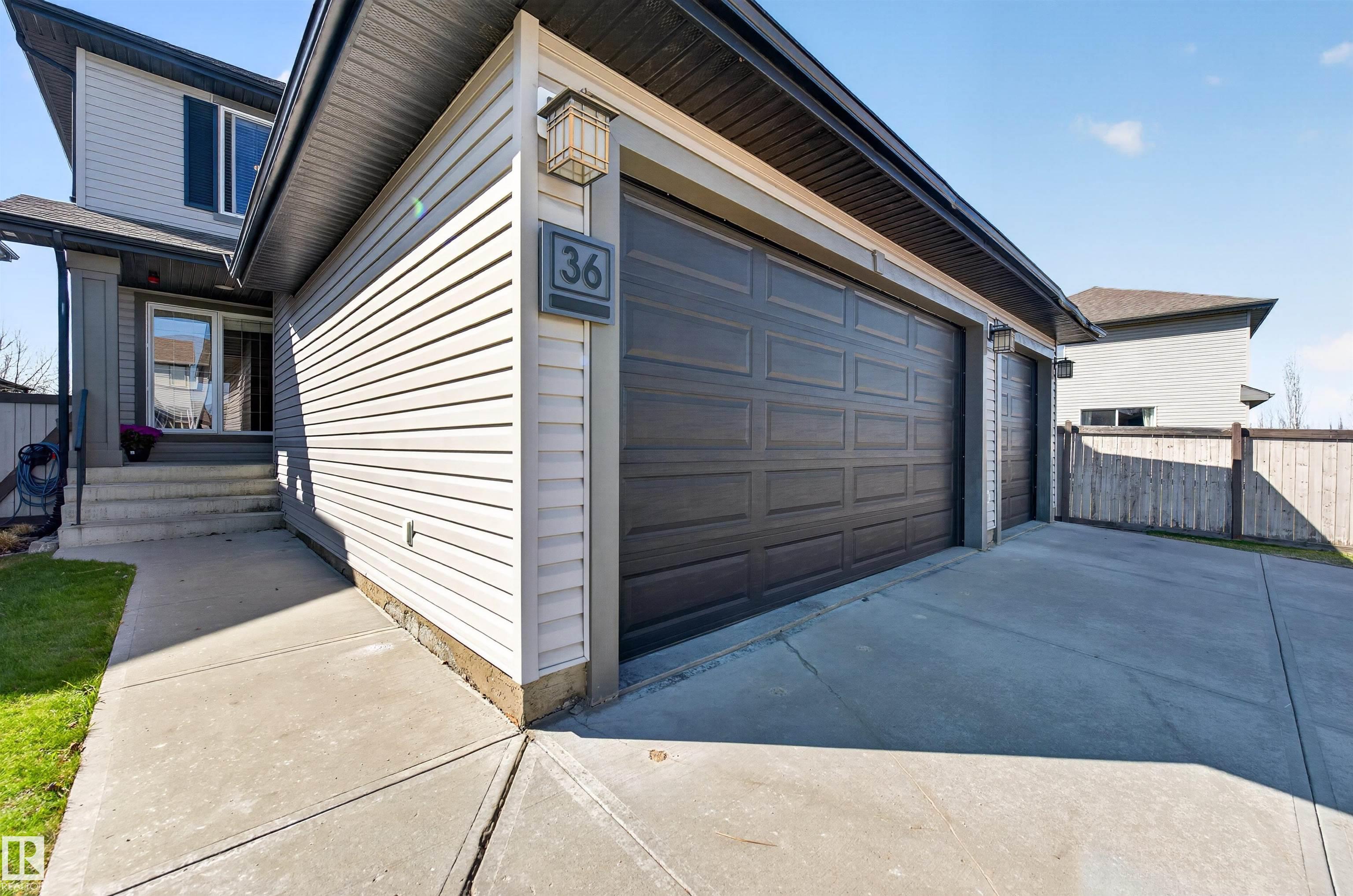 Photo 2 at 36 Summercourt Way, Summerwood, Sherwood Park
