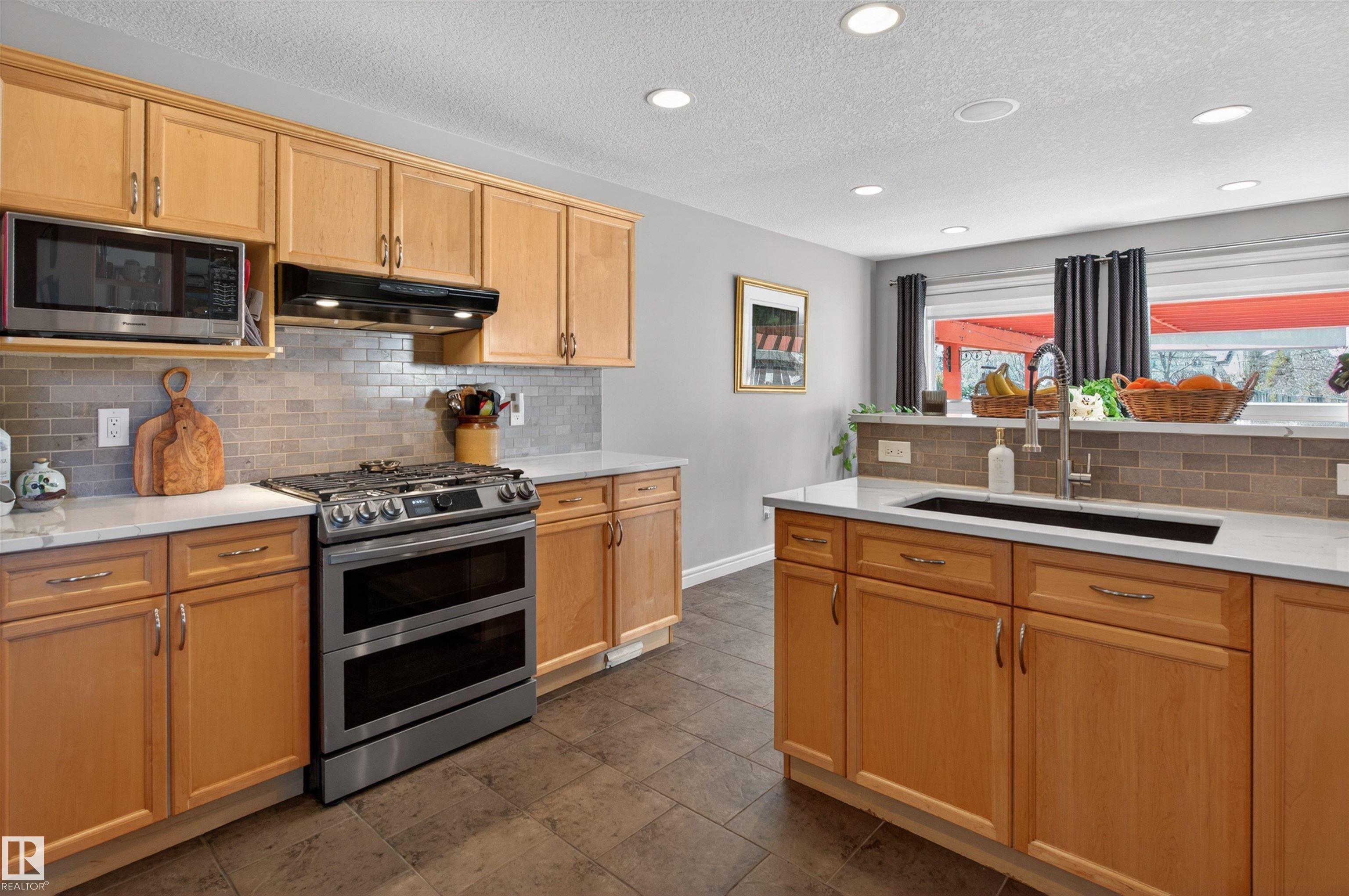 Photo 18 at 36 Summercourt Way, Summerwood, Sherwood Park