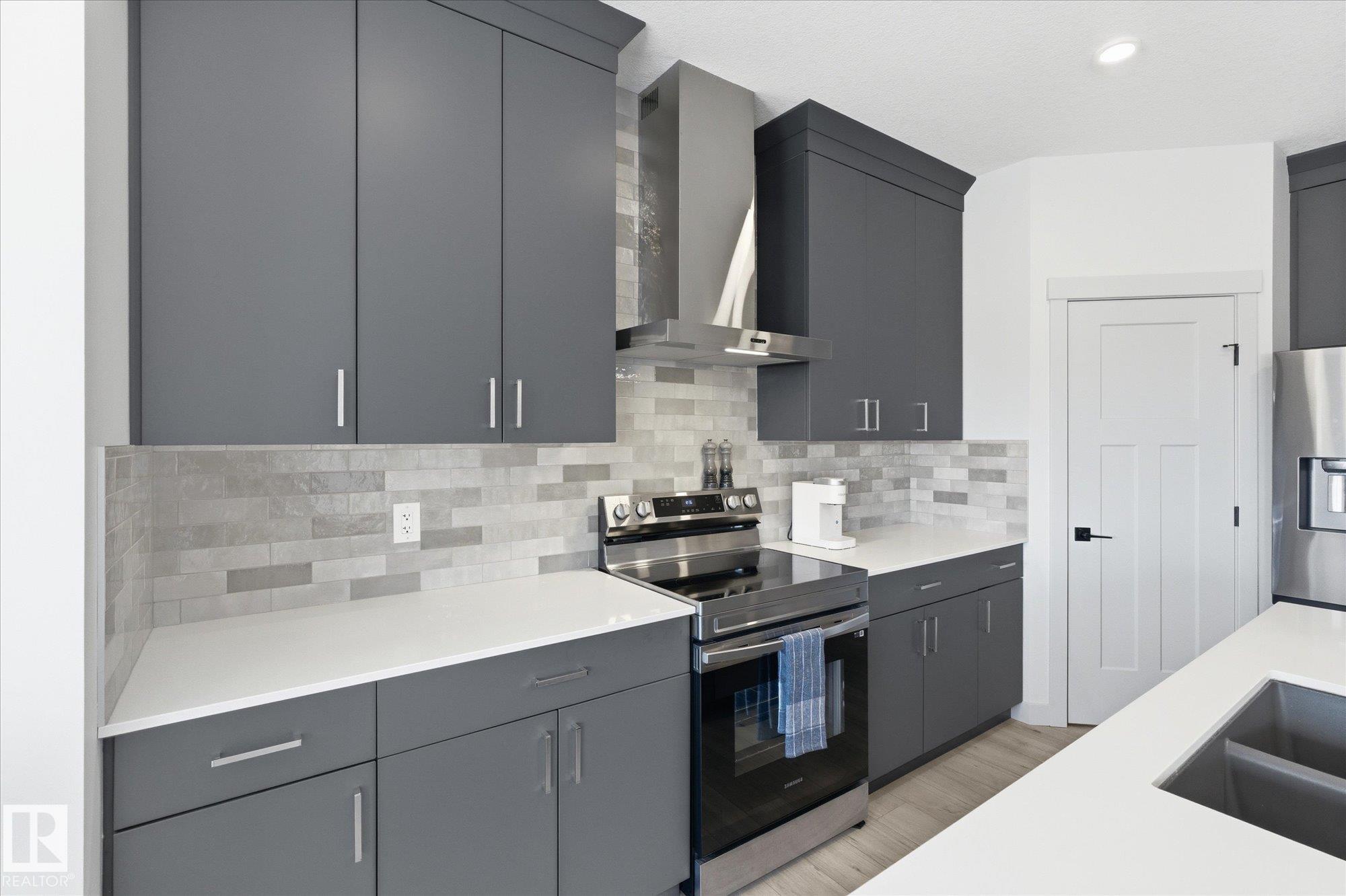 Photo 7 at 33 Sumac Close, Sienna, Fort Saskatchewan
