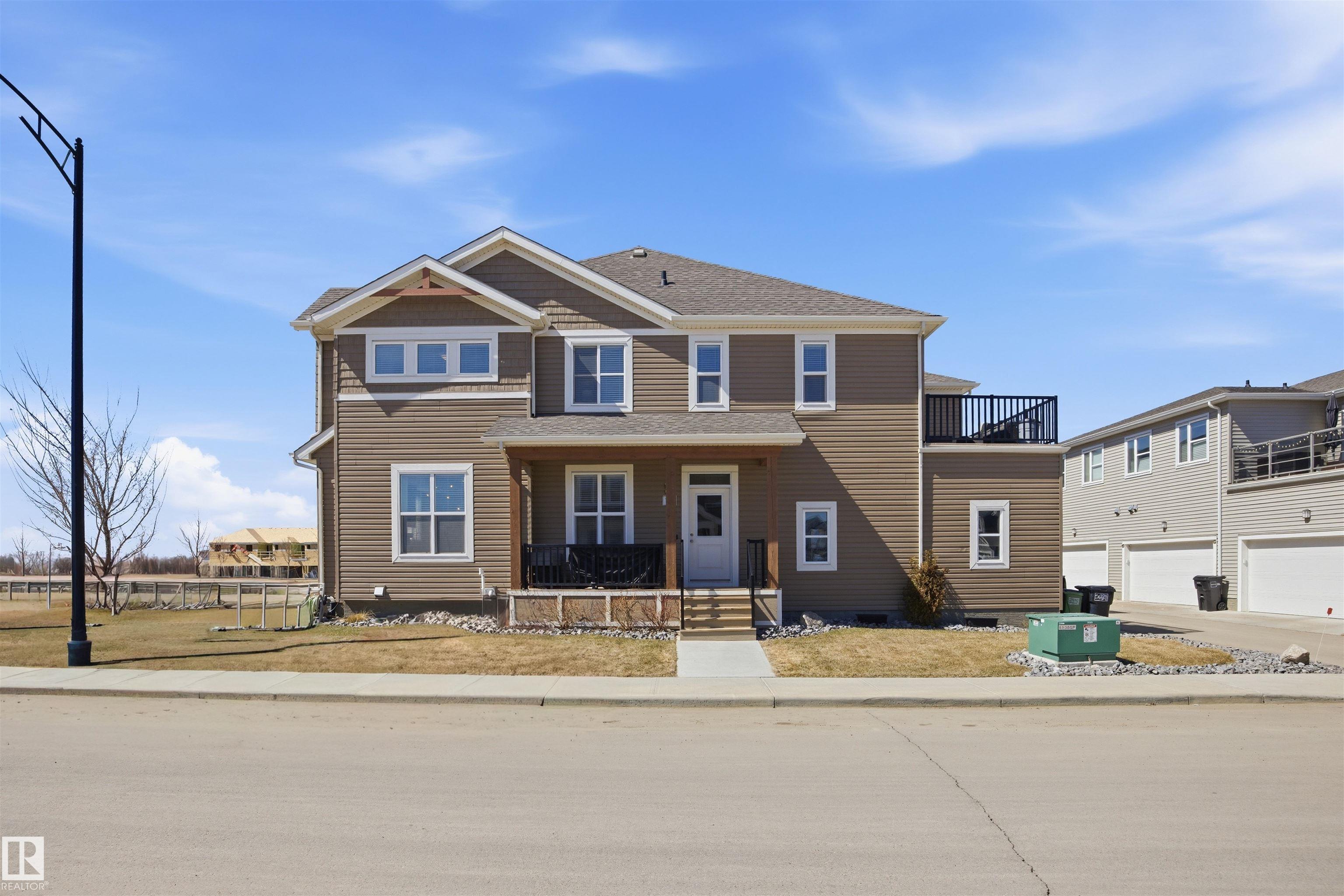 1424 202 Street NW, Stillwater, Edmonton photo number 2