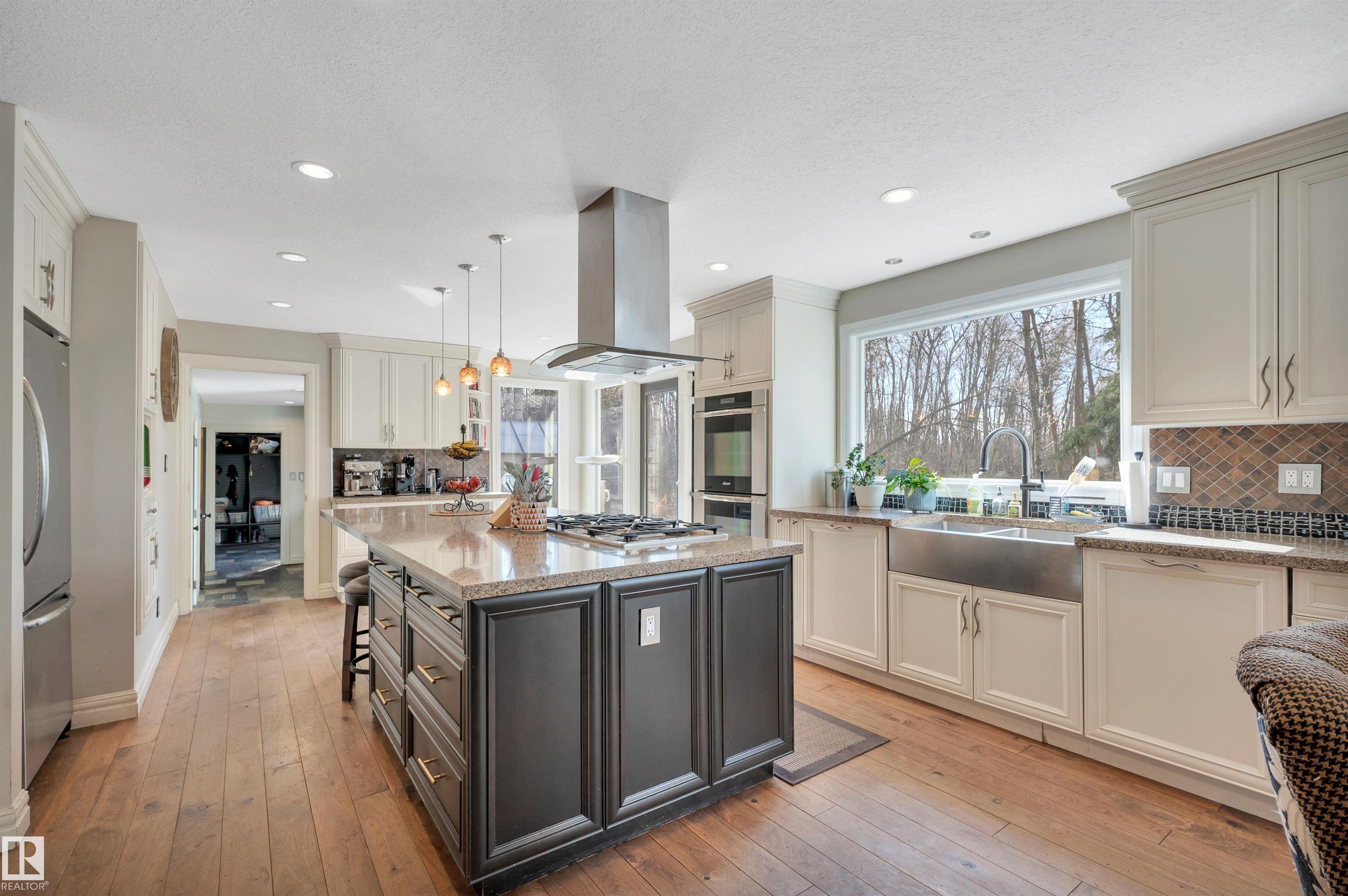 Photo 16 at 73 - 52319 Rge Road 231, Executive Estates, Rural Strathcona County